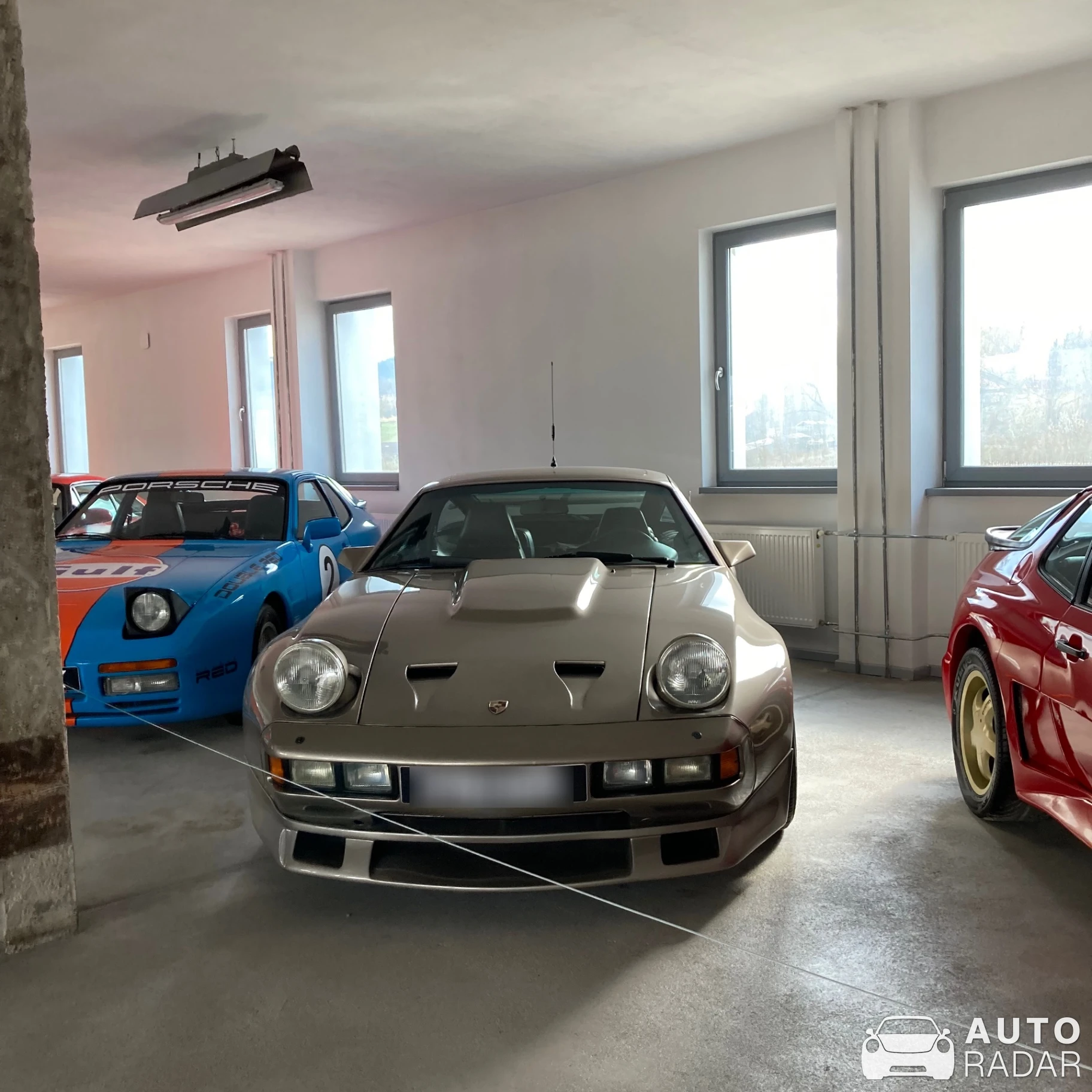 Porsche 928 spotted in Brezno, Slovensko