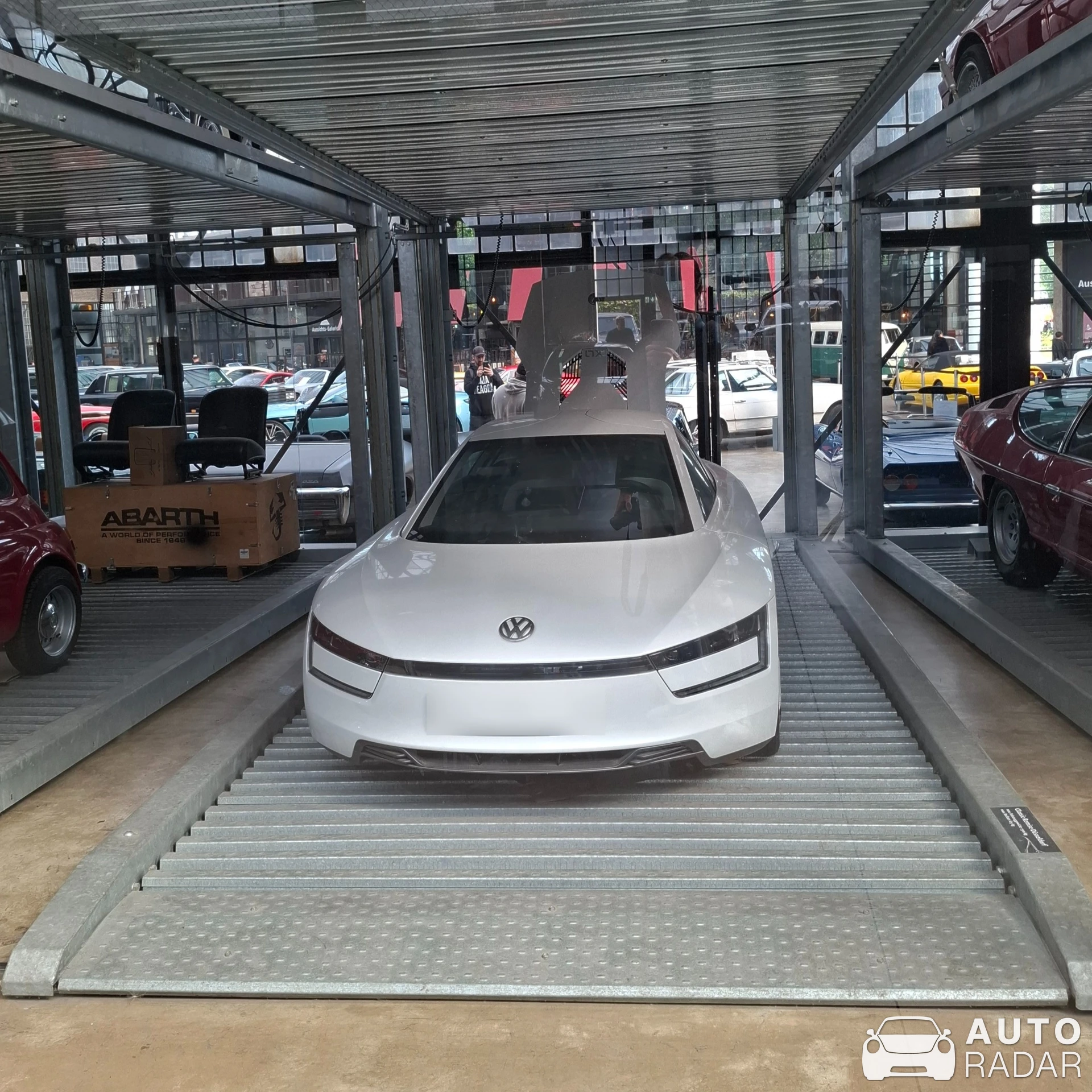 Volkswagen XL1 spotted in Düsseldorf