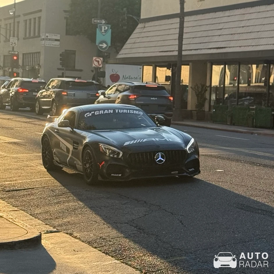 Mercedes-AMG GT R C190 spotted in Beverly Hills, United States