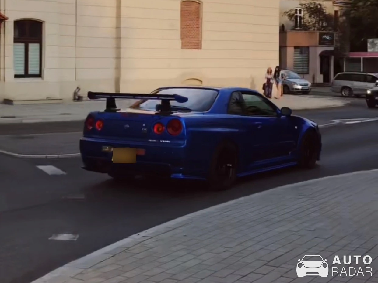 Nissan Skyline R34 GT-R V-Spec II Nür Nismo Clubman Race Spec spotted in Jarosław