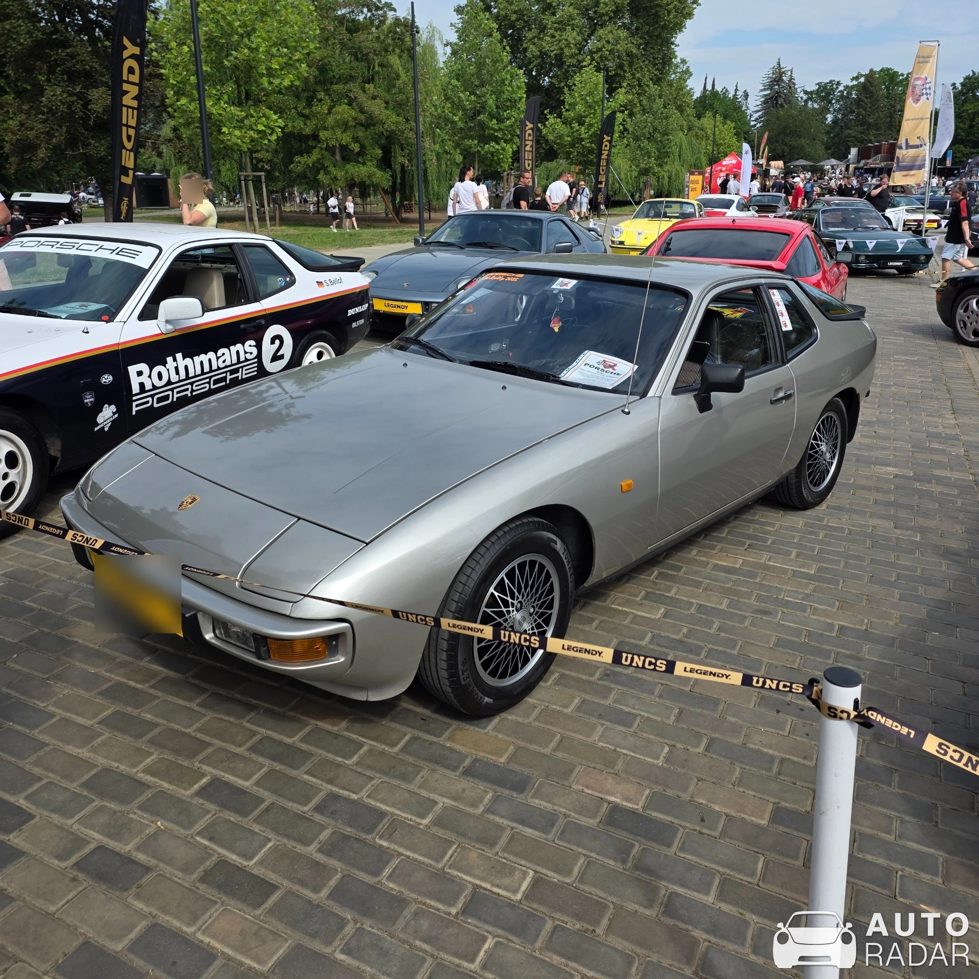 Porsche 924 spotted in Praha