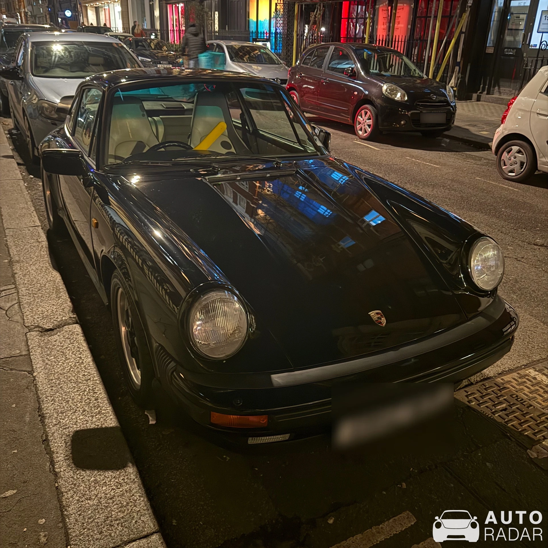 Porsche 930 Turbo spotted in Greater London, Royaume-Uni
