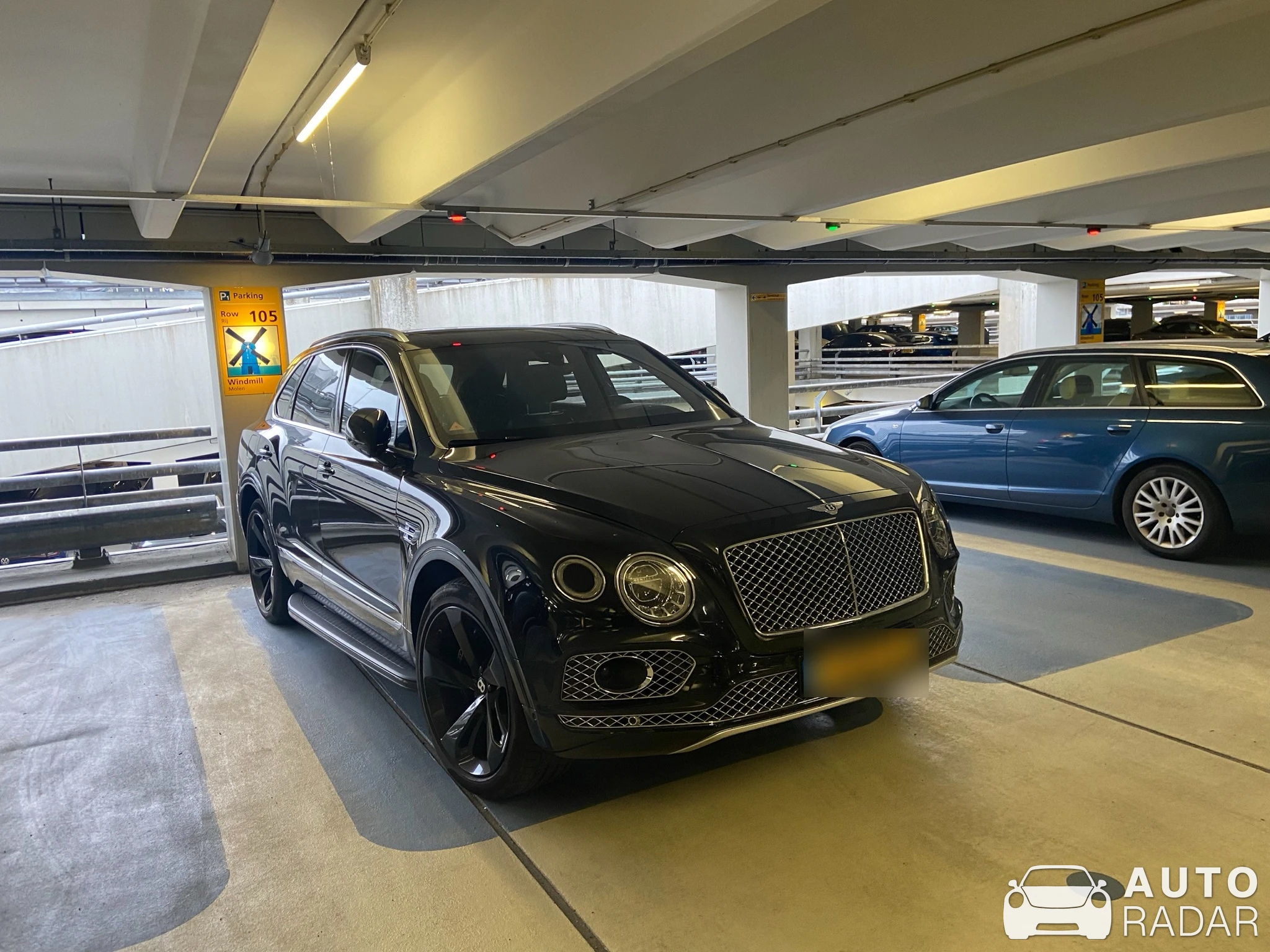Bentley Bentayga Diesel spotted in Schiphol, Nederland