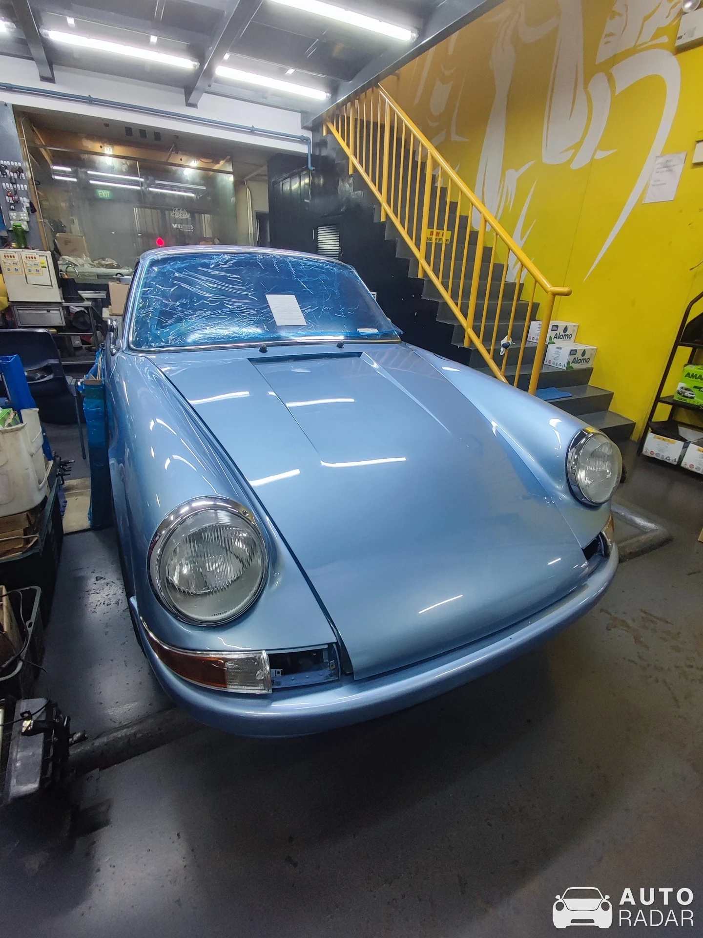 Porsche 911 S spotted in Singapore, Singapore
