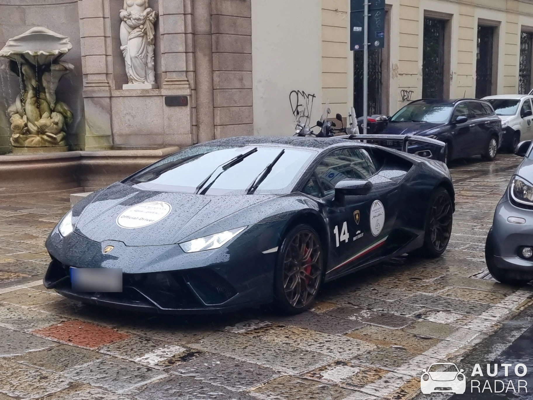 Lamborghini Huracán LP640-4 Performante spotted in Milano, Italia