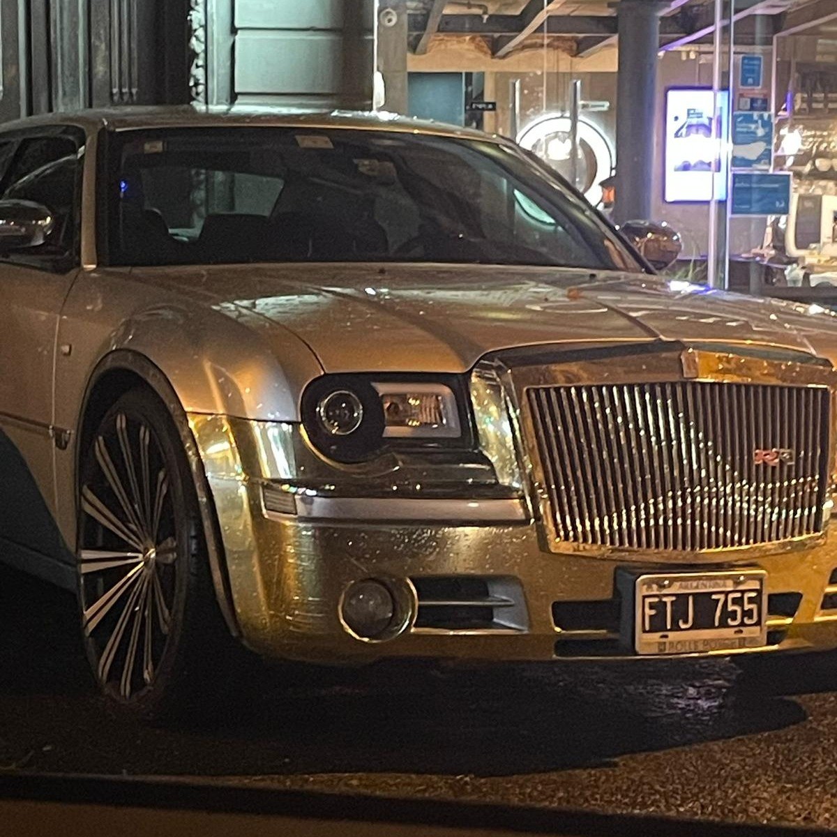 Chrysler 300C SRT8 2013 Core