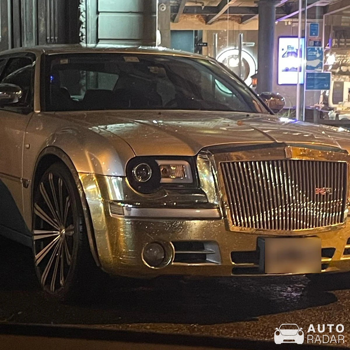 Chrysler 300C SRT8 2013 Core spotted in Montevideo