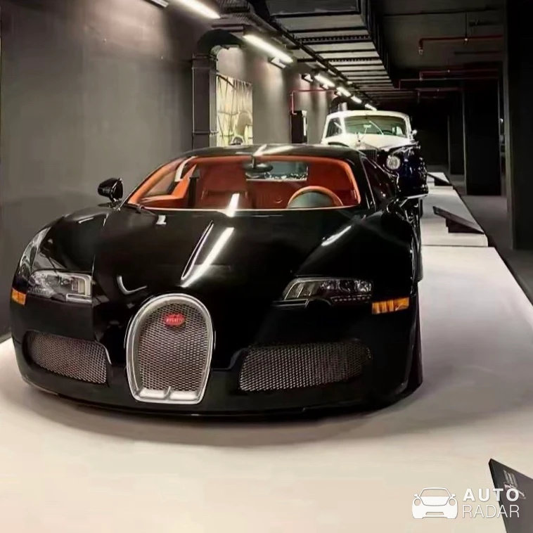 Bugatti Veyron 16.4 Sang Noir spotted in Baku