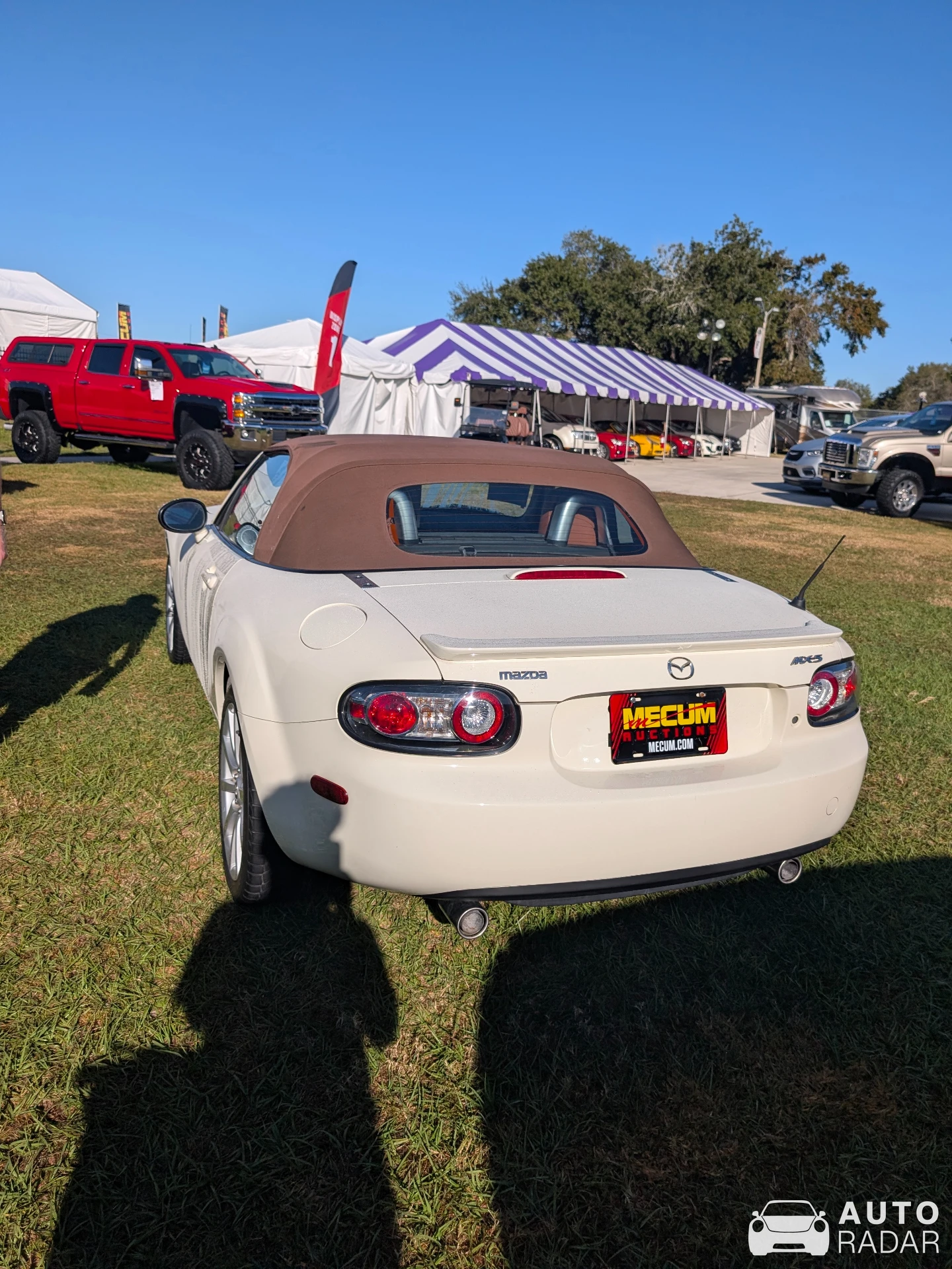 Mazda MX-5 spotted in Magaragadi, Nepal