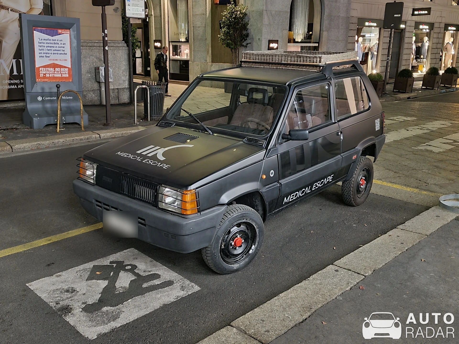 Fiat Panda 4x4 spotted in Milano
