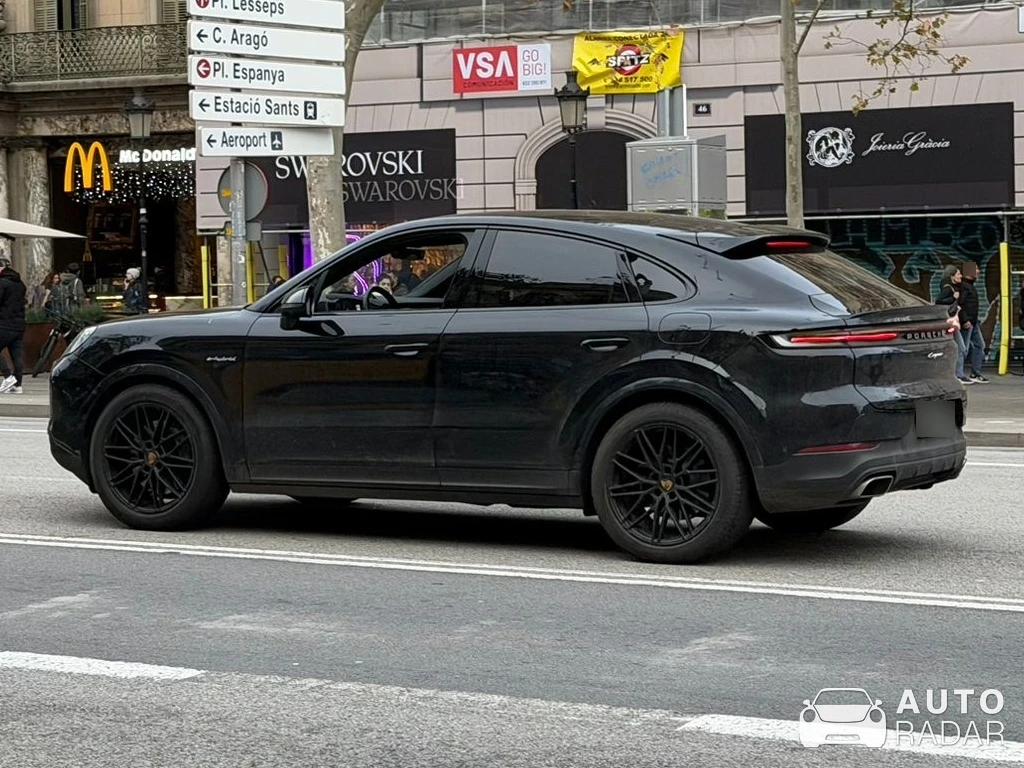 Porsche Cayenne Coupé spotted in Barcelona, Spain