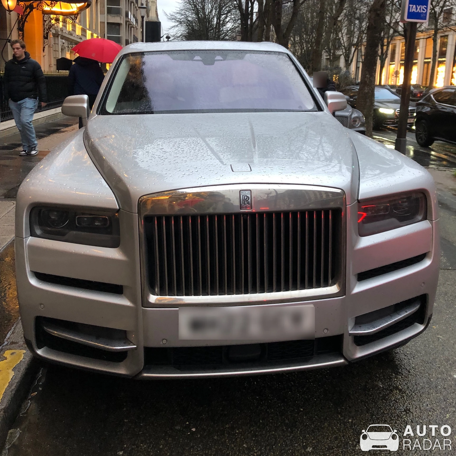Rolls-Royce Cullinan spotted in Paris, France