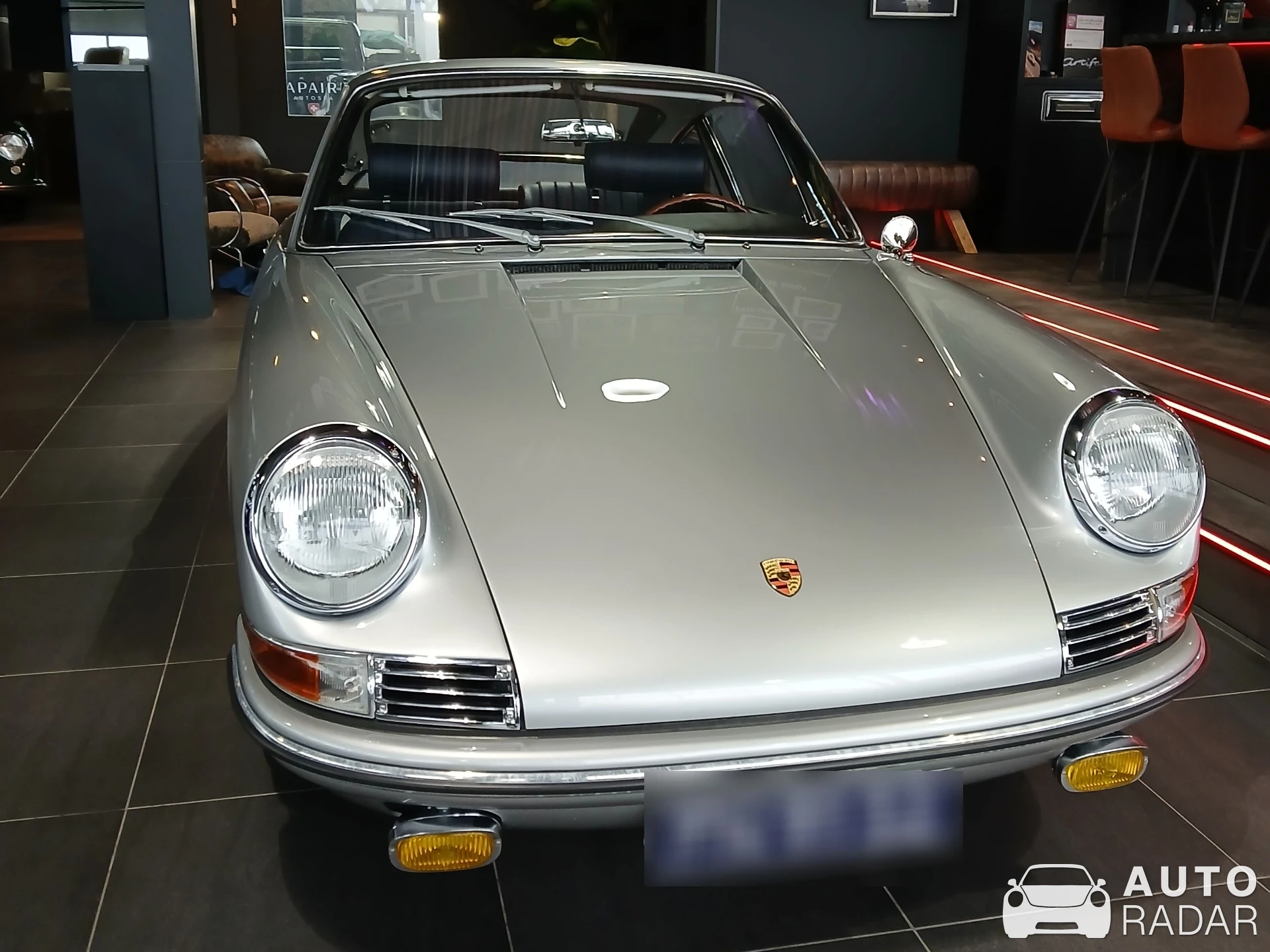 Porsche 911 Targa 2.4 S spotted in Hengelo, Netherlands
