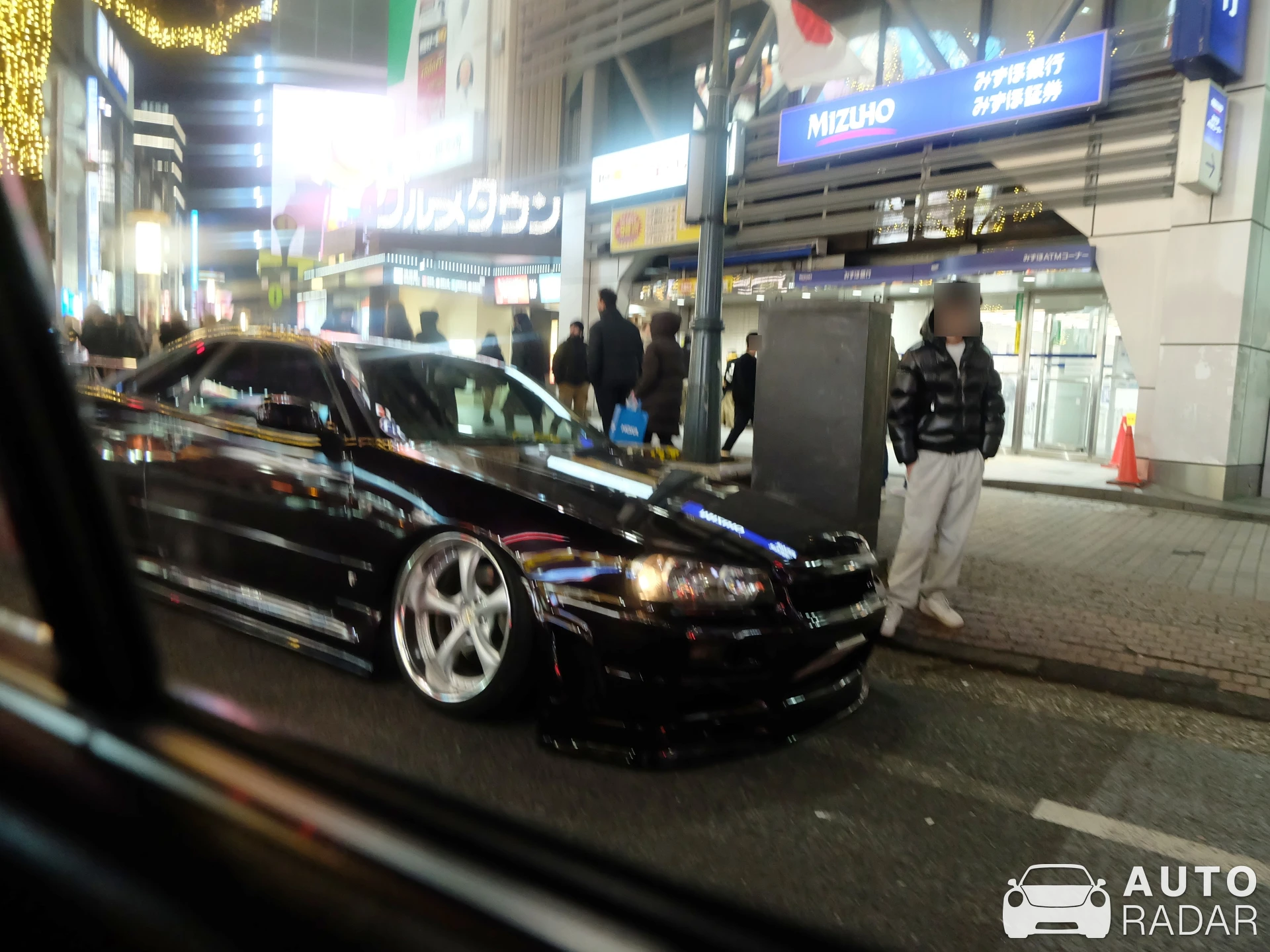 Nissan Skyline R34 GT-R spotted in 中央区, 日本