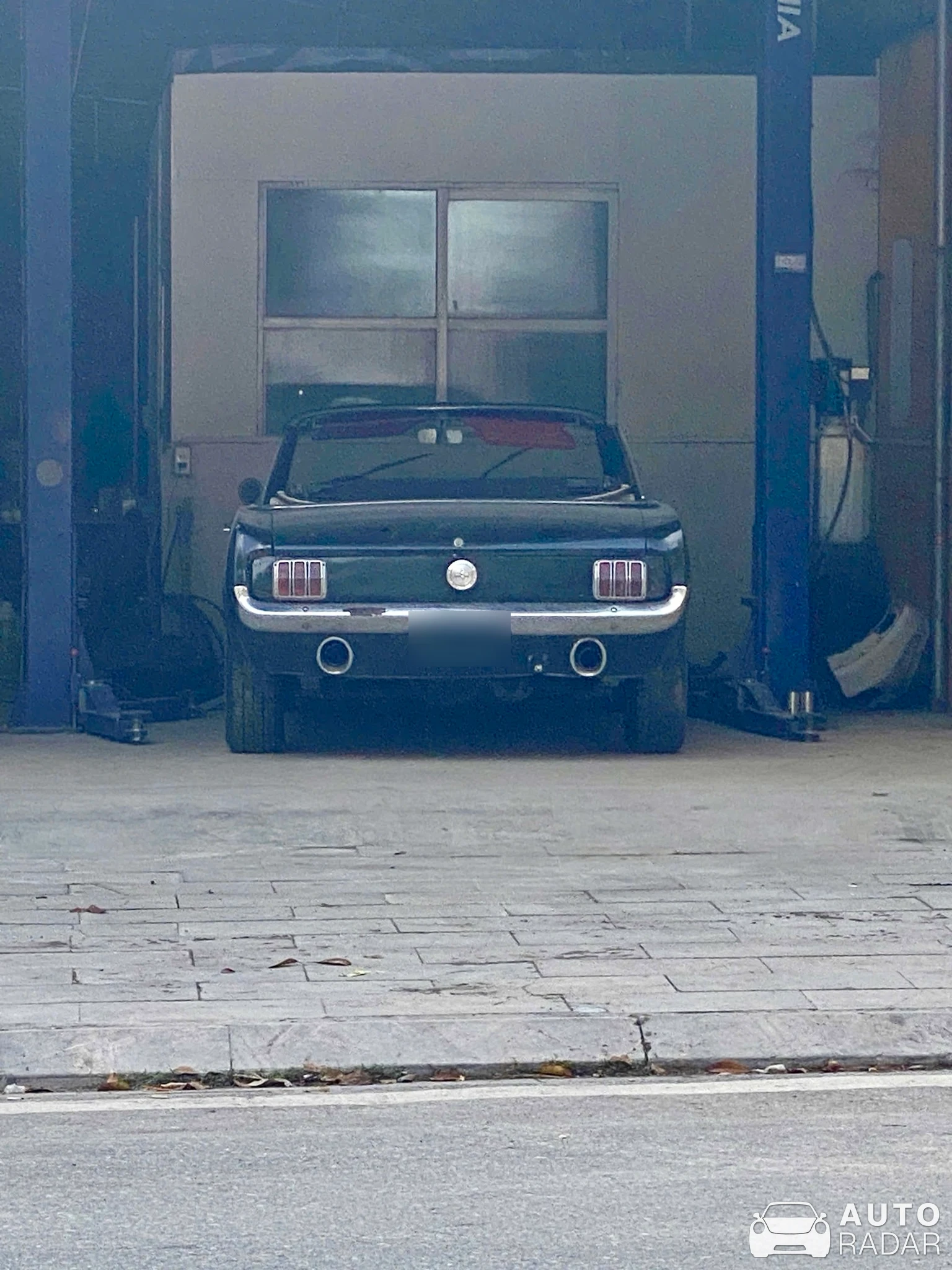 Ford Mustang GT Convertible spotted in Thành phố Vĩnh Yên, Việt Nam