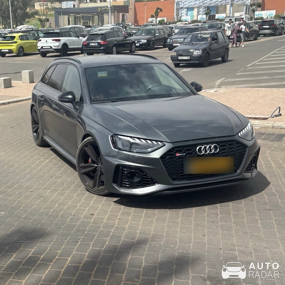 Audi RS4 Avant B9 spotted in Agadir