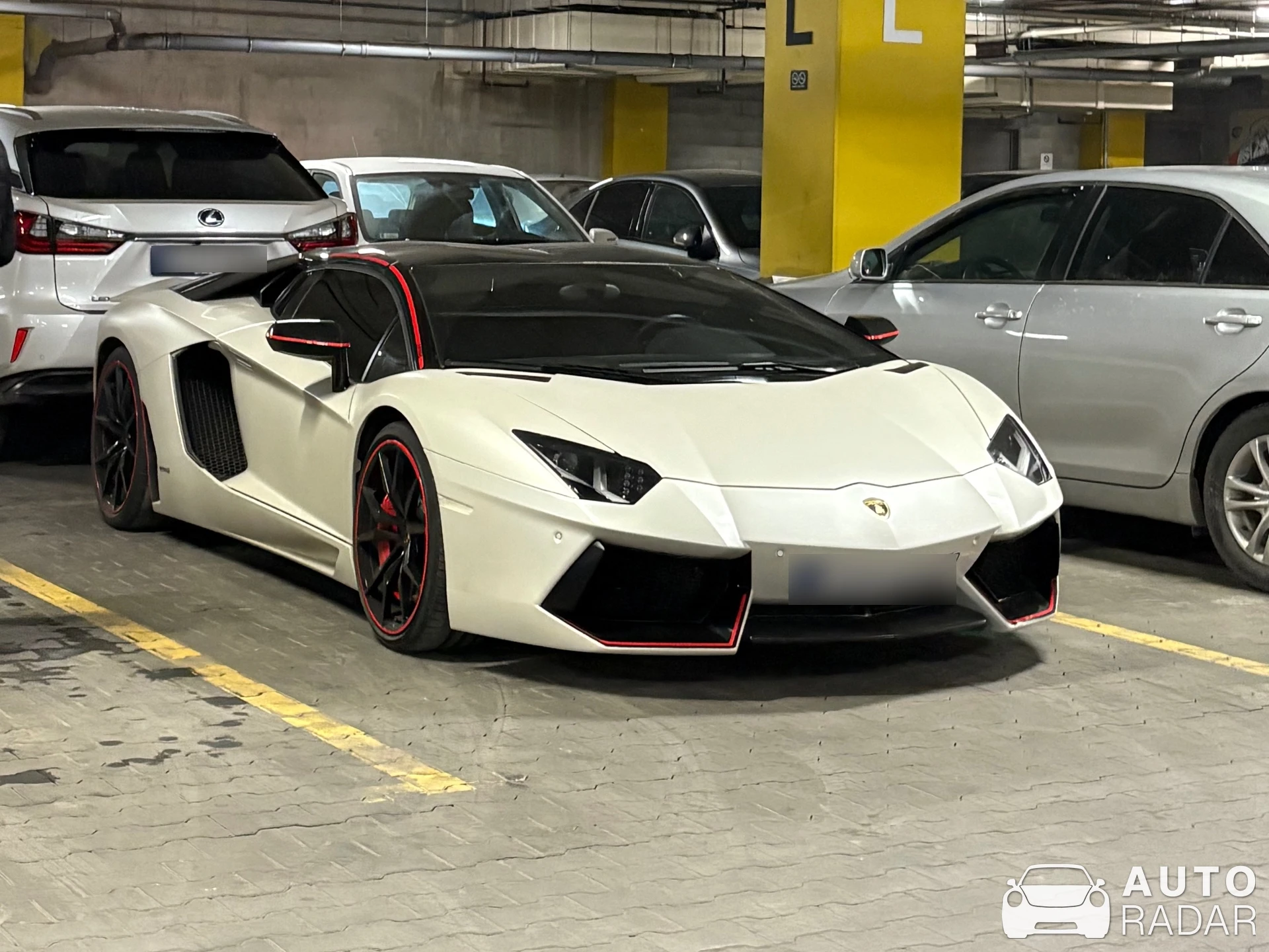 Lamborghini Aventador LP700-4 Roadster Pirelli Edition spotted in Jarosław