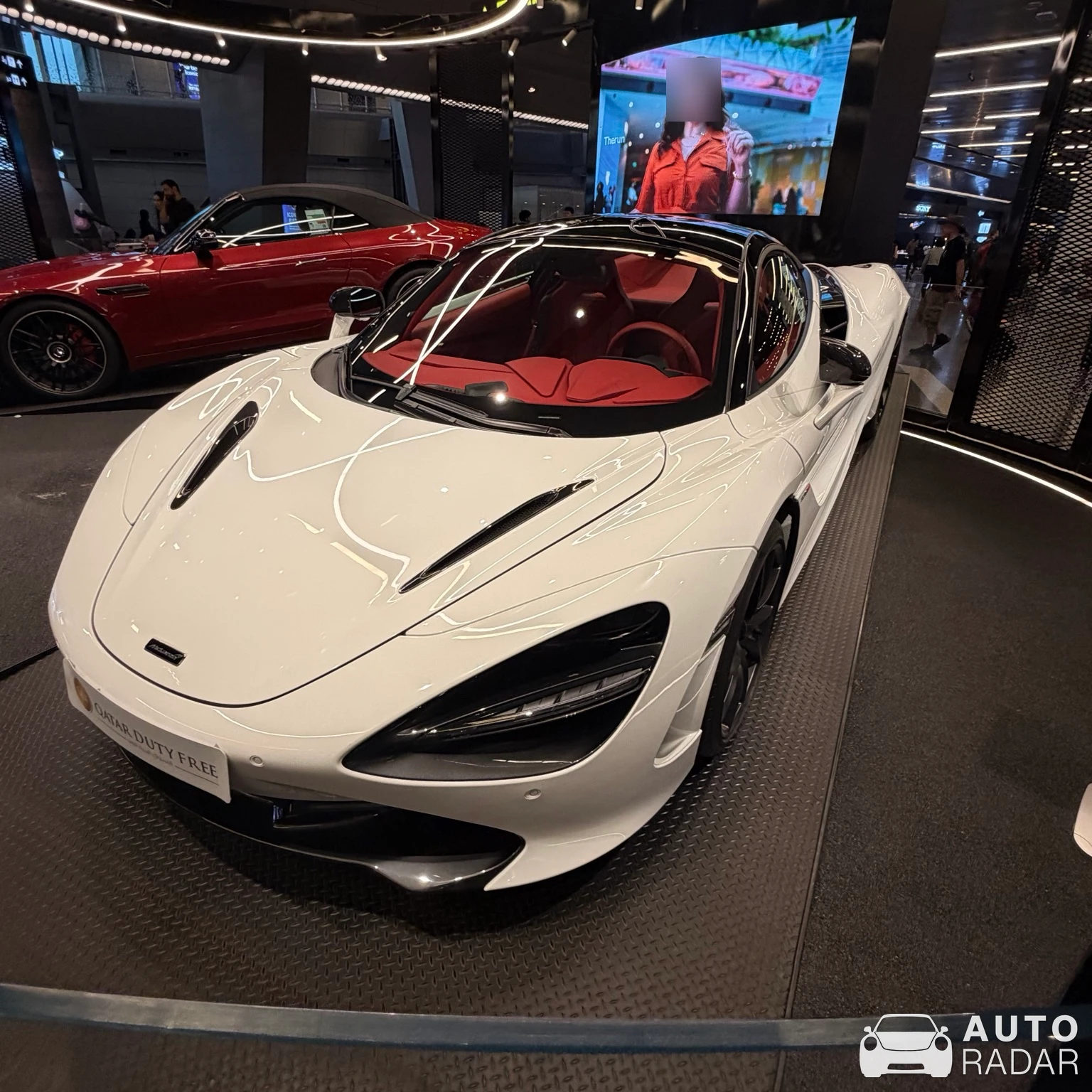 McLaren 720S Spider spotted in دبي, Emirados Árabes Unidos