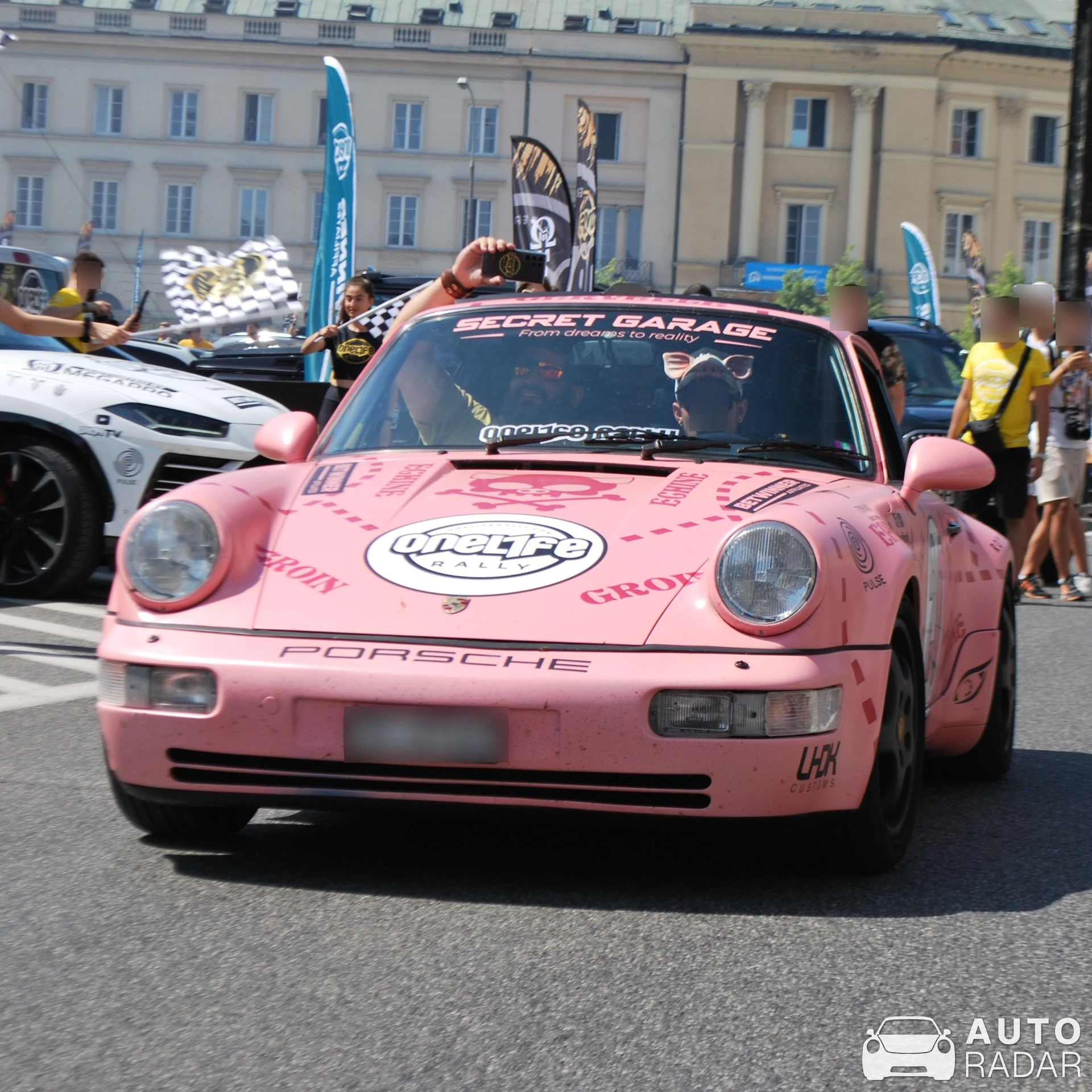 Porsche 964 Turbo 3.3 spotted in Warszawa, Poland