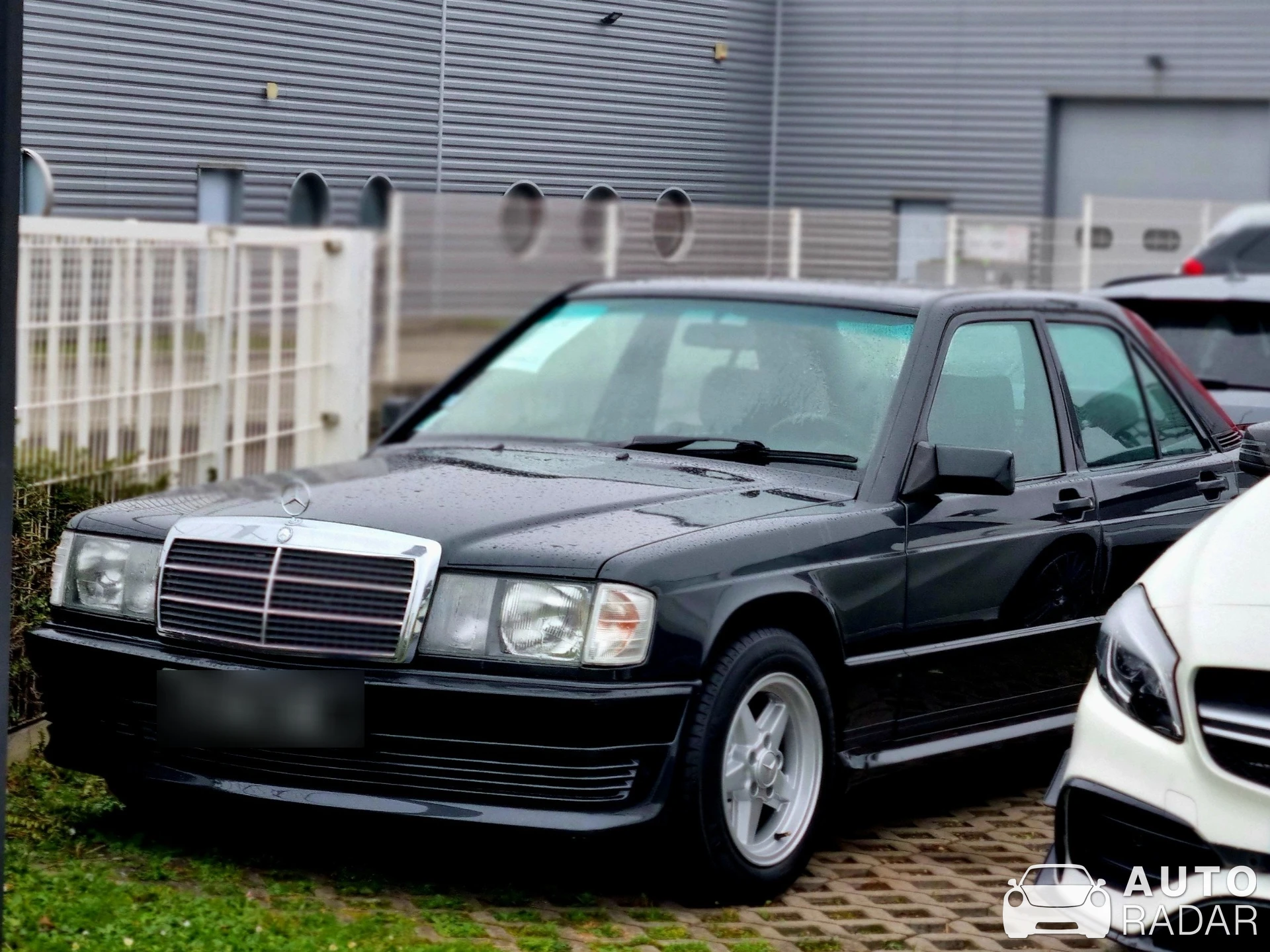 Mercedes-Benz 190E spotted in Hœnheim, France