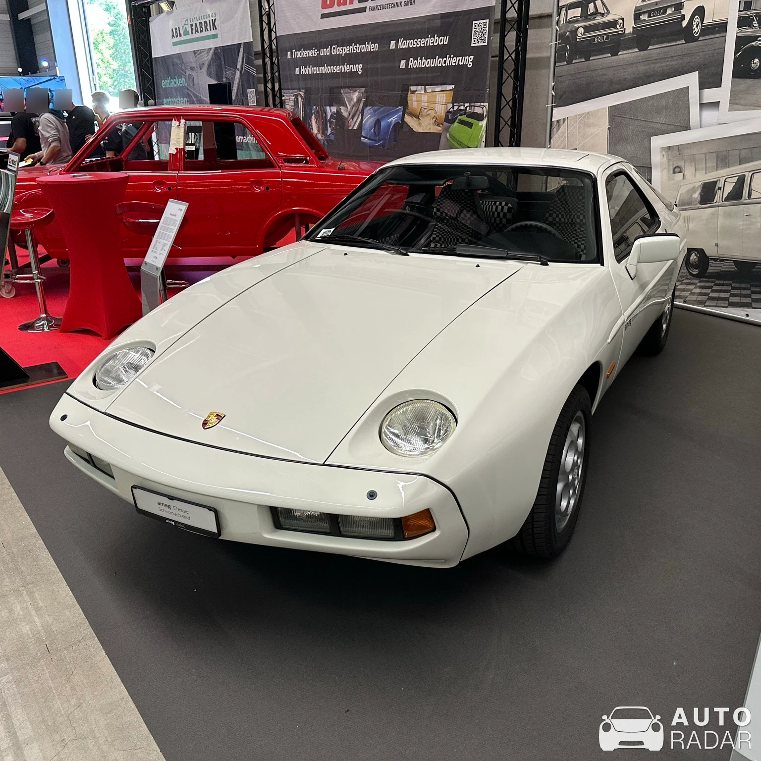 Porsche 928 S4 spotted in Luzern