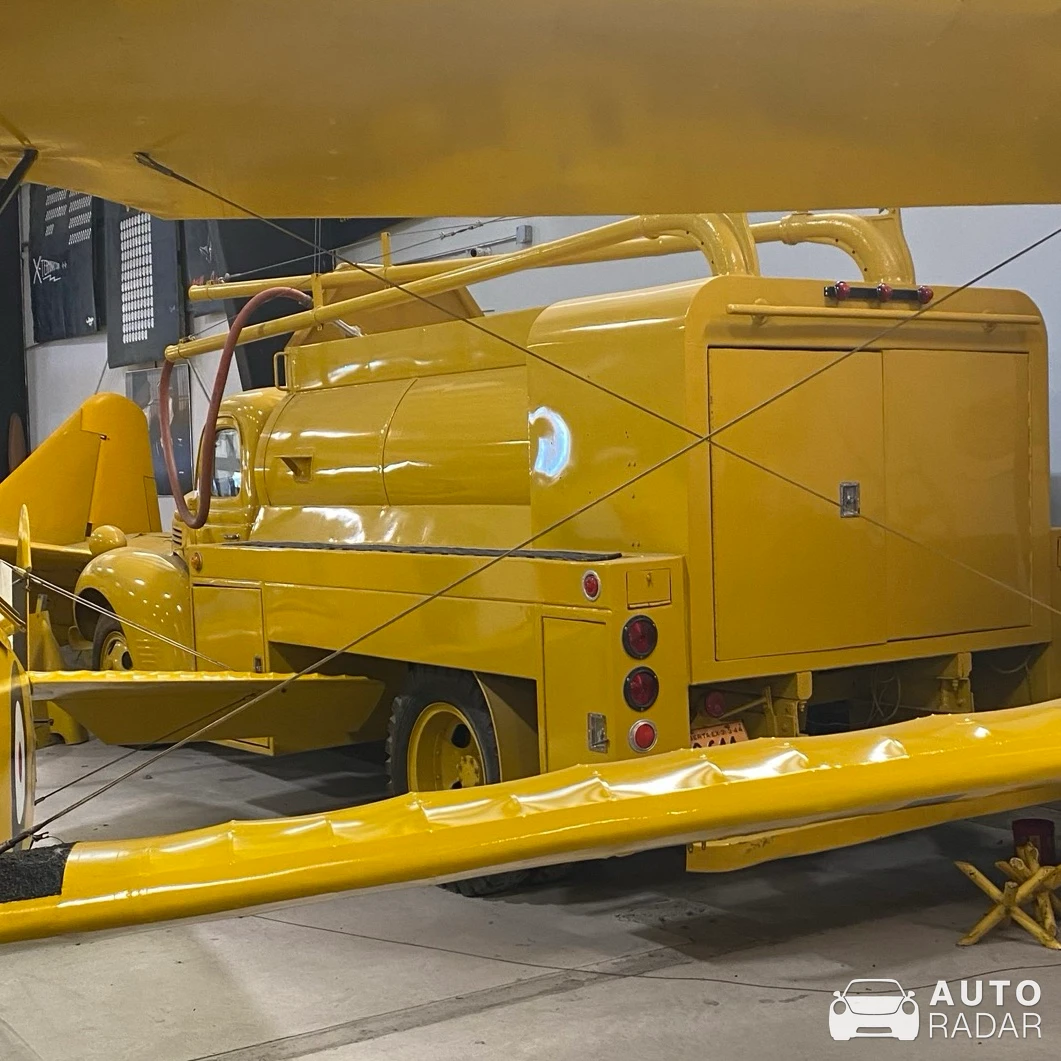 Dodge T-234 Aircraft Refueller spotted in Nanton, Canada