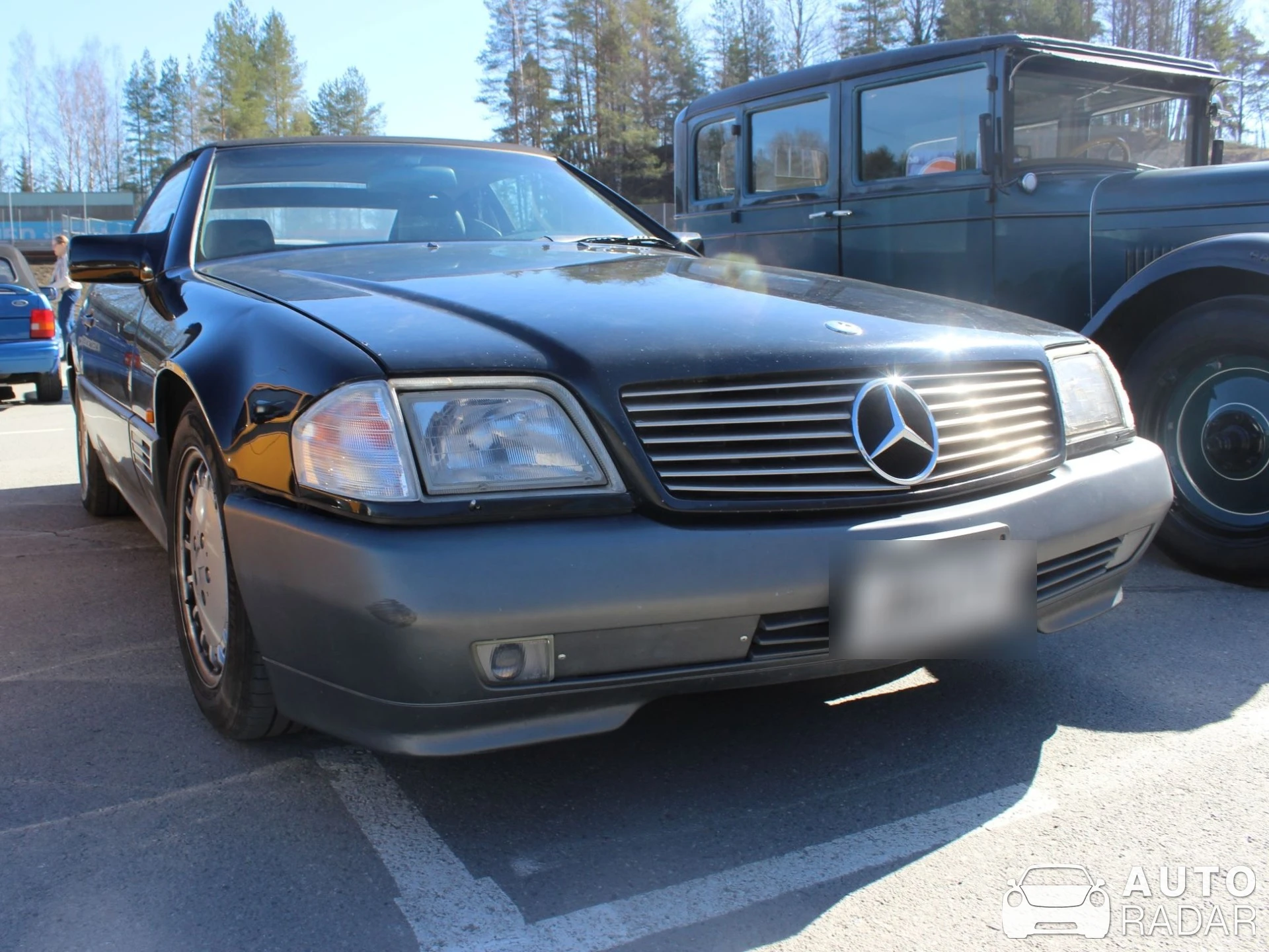 Mercedes-Benz 280 SL spotted in Hämeenlinna, Finland