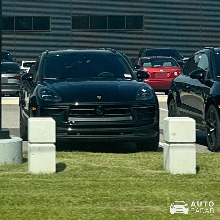 Porsche Macan Turbo Hamann spotted in Beachwood