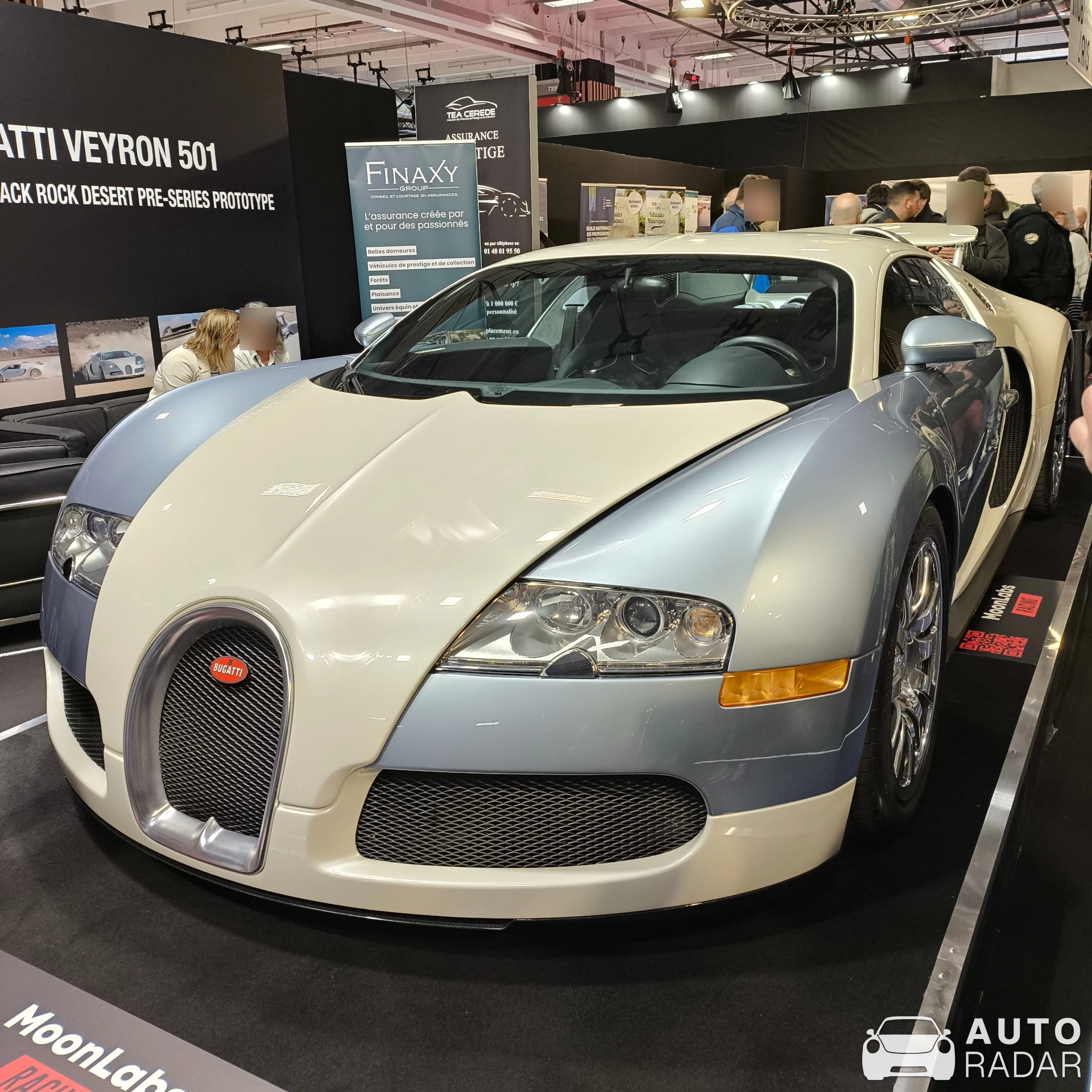 Bugatti Veyron 16.4 spotted in Vanves, France