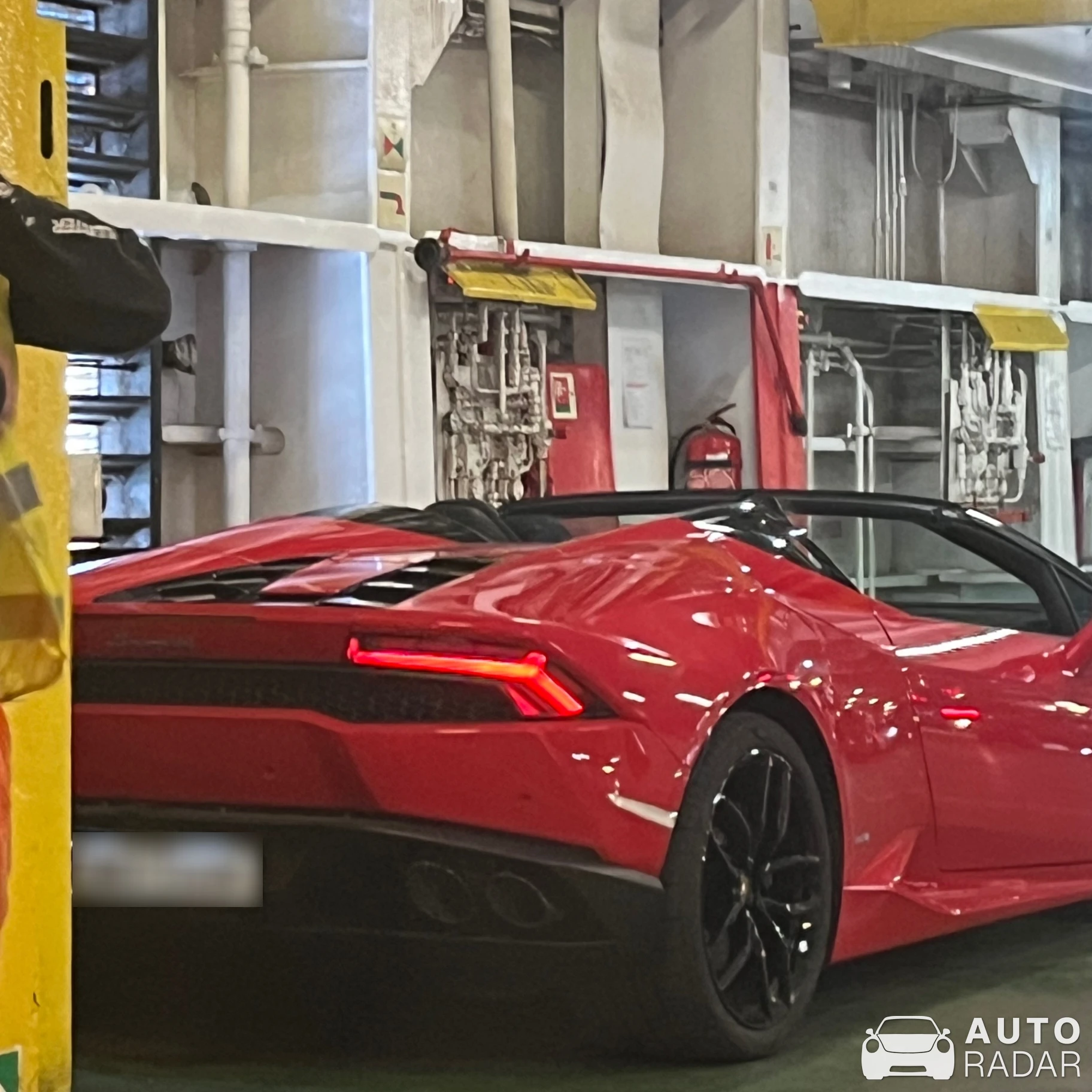 Lamborghini Huracán LP610-4 Spyder spotted in Gdańsk, Poland