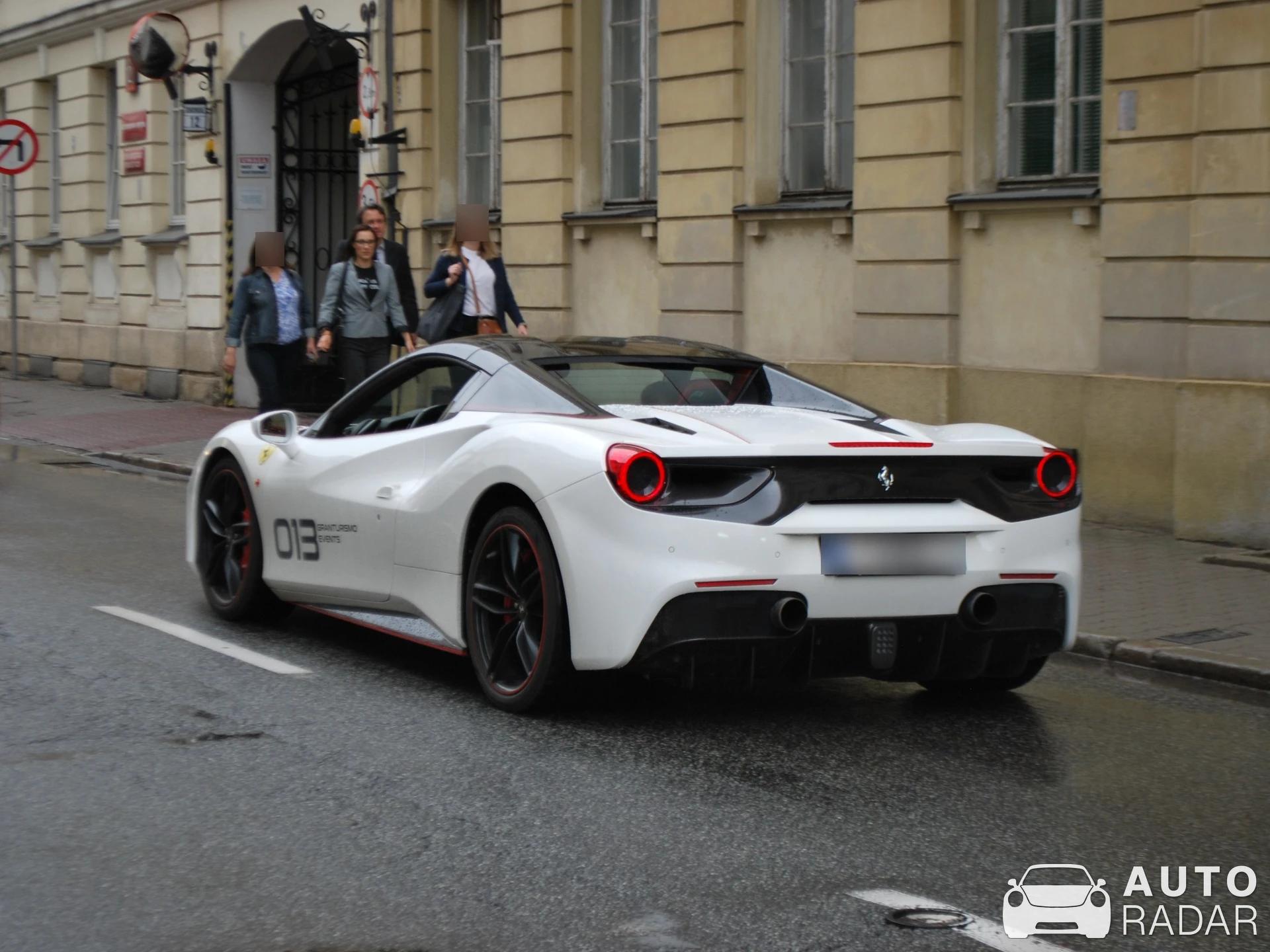 Ferrari 488 Spider spotted in Warszawa, Poland