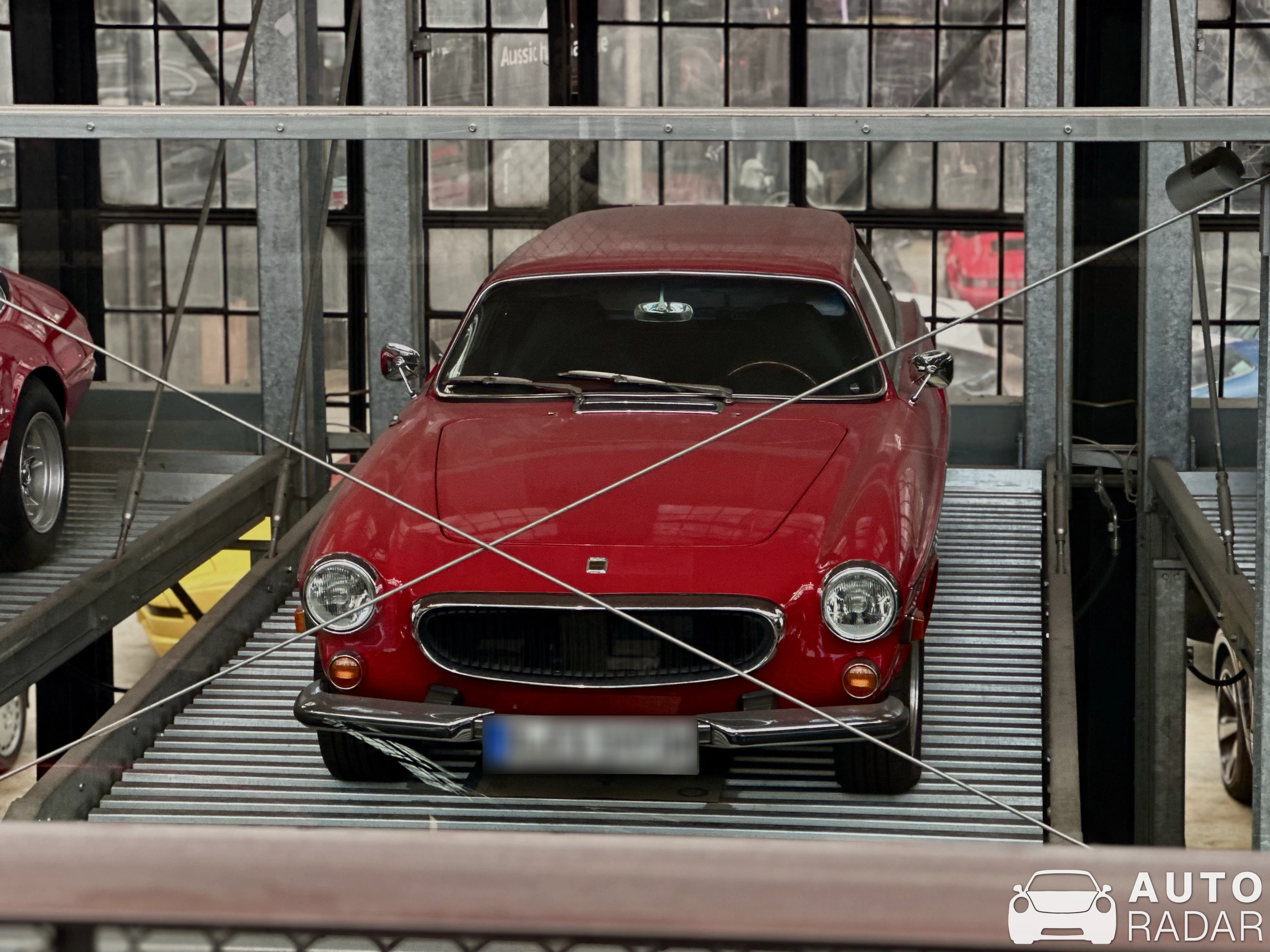 Volvo P1800 ES spotted in Düsseldorf