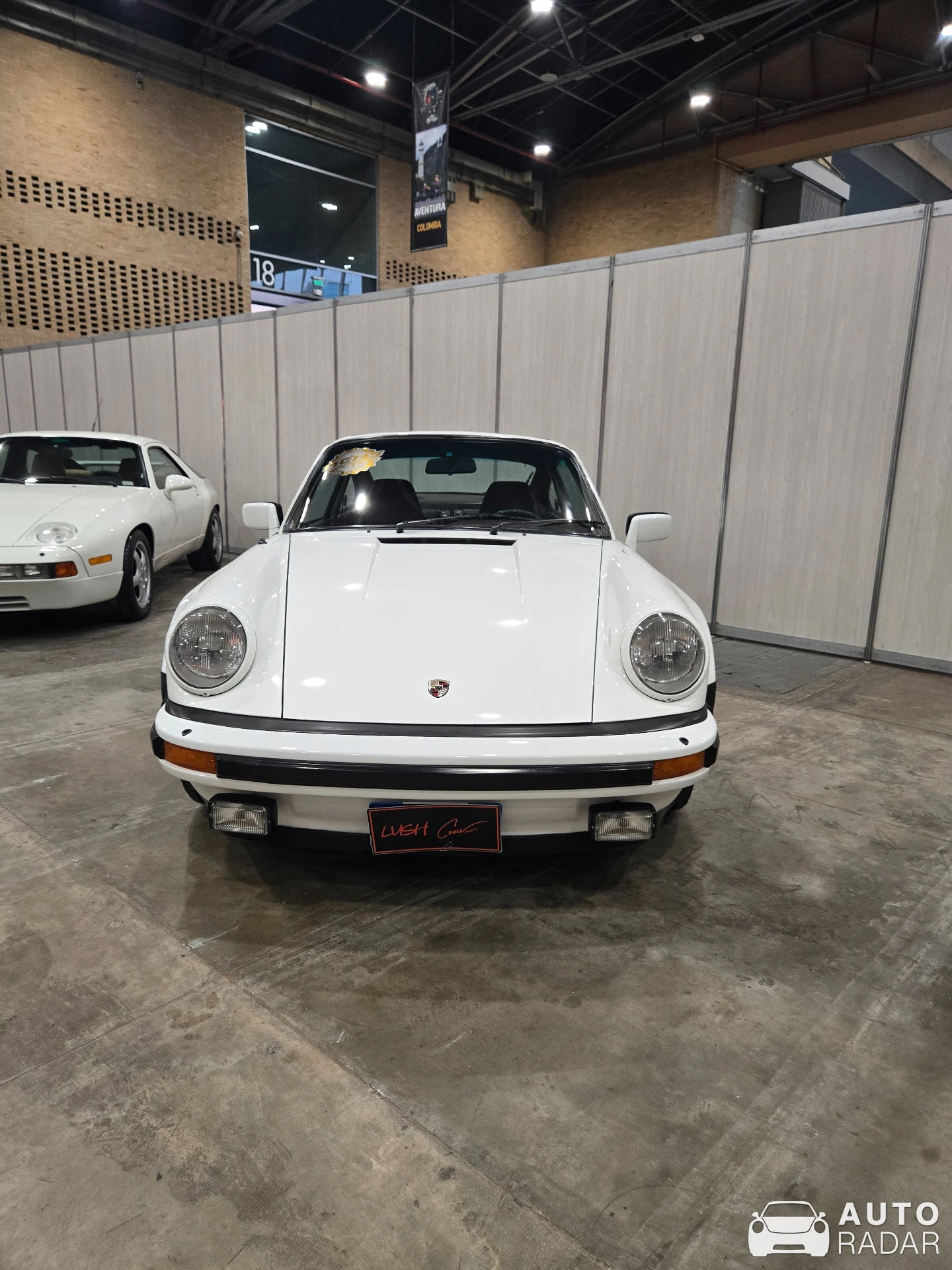 Porsche 911 SC spotted in Bogotá, Colombia