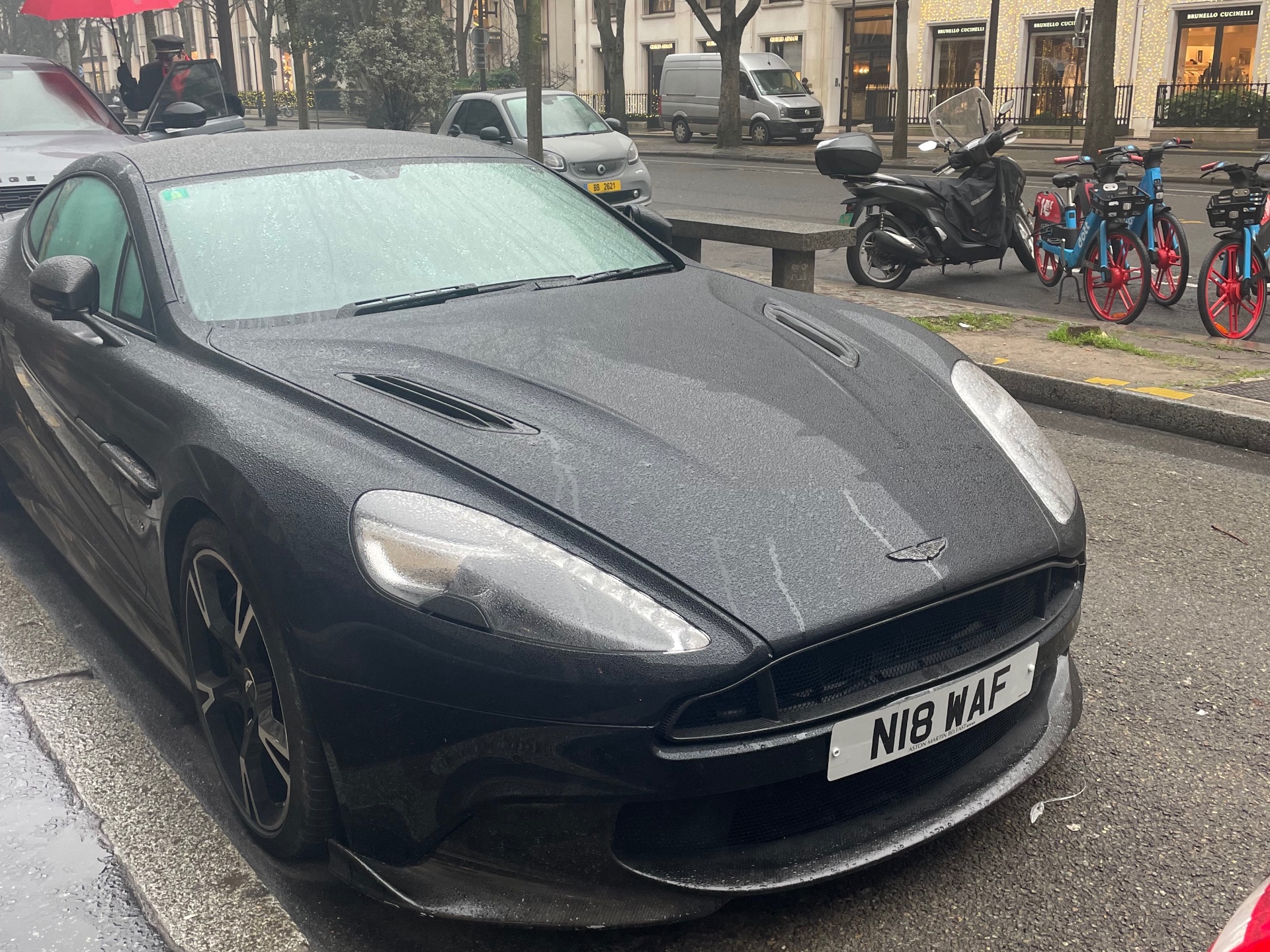 Aston Martin Vanquish S