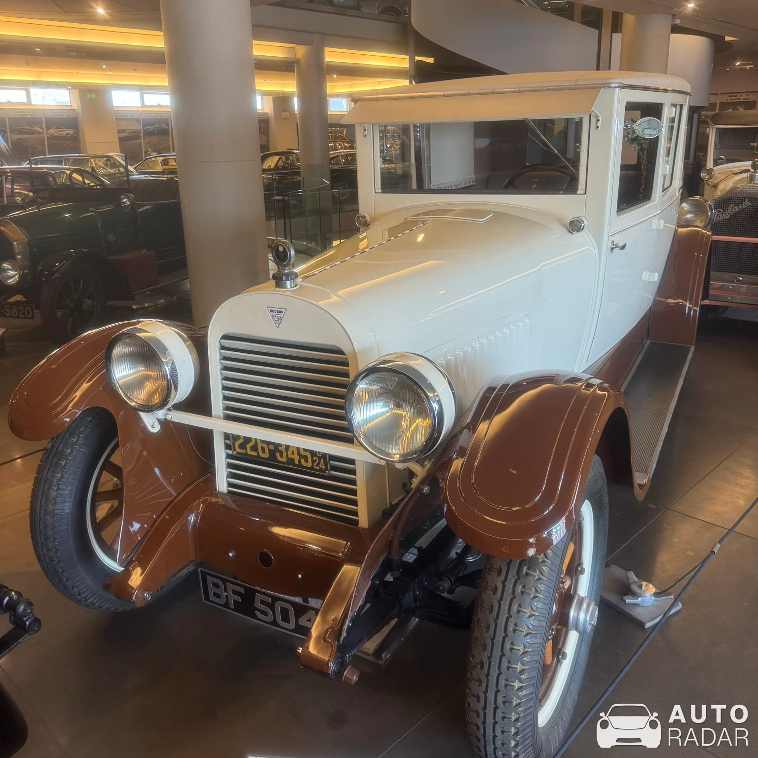 Hudson Super Six  spotted in Athina