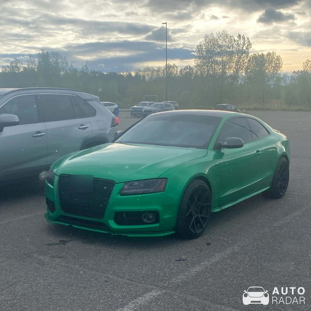 Audi RS5 Cabriolet B8 spotted in Shawinigan