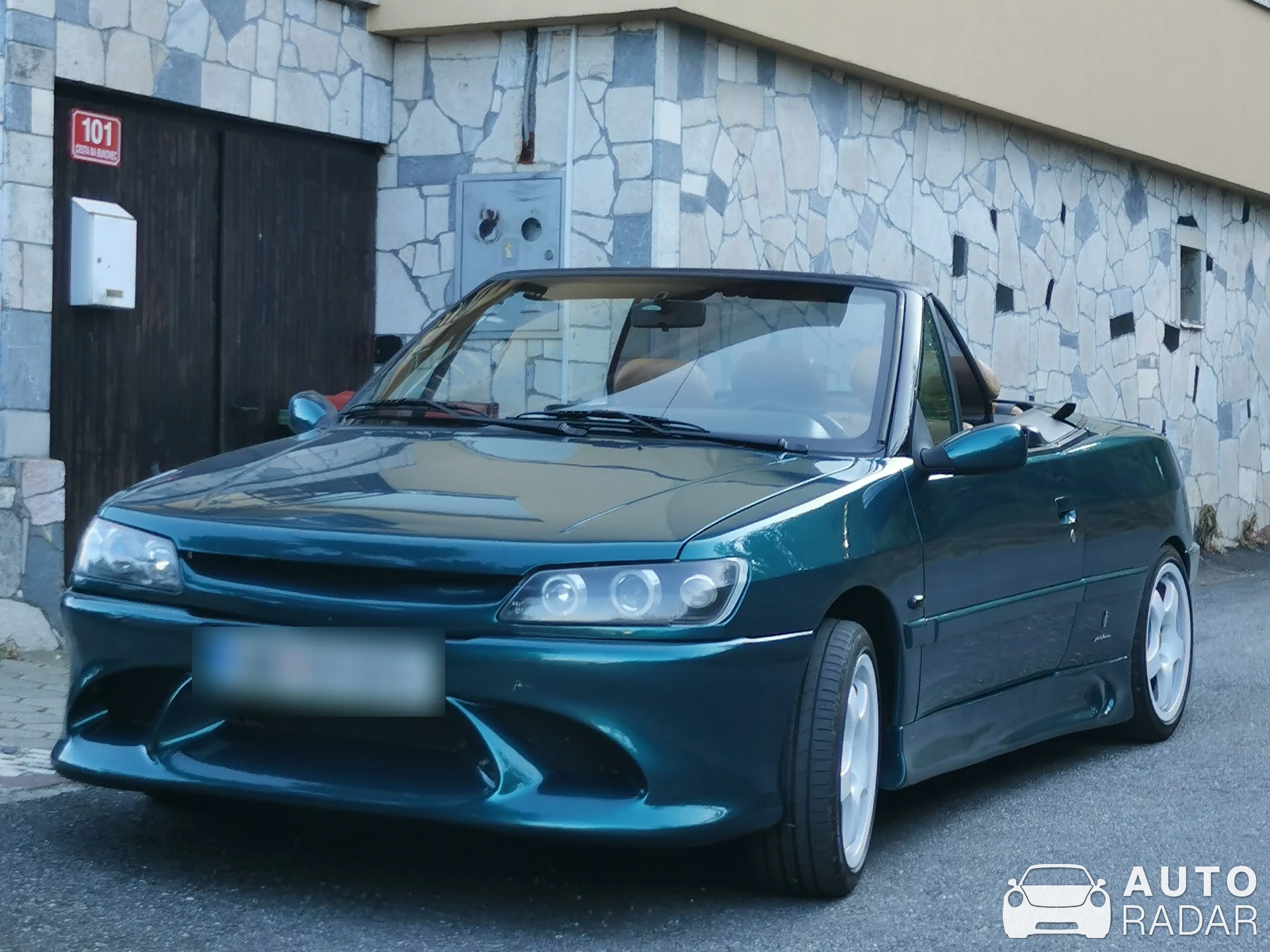 Peugeot 306 Cabrio spotted