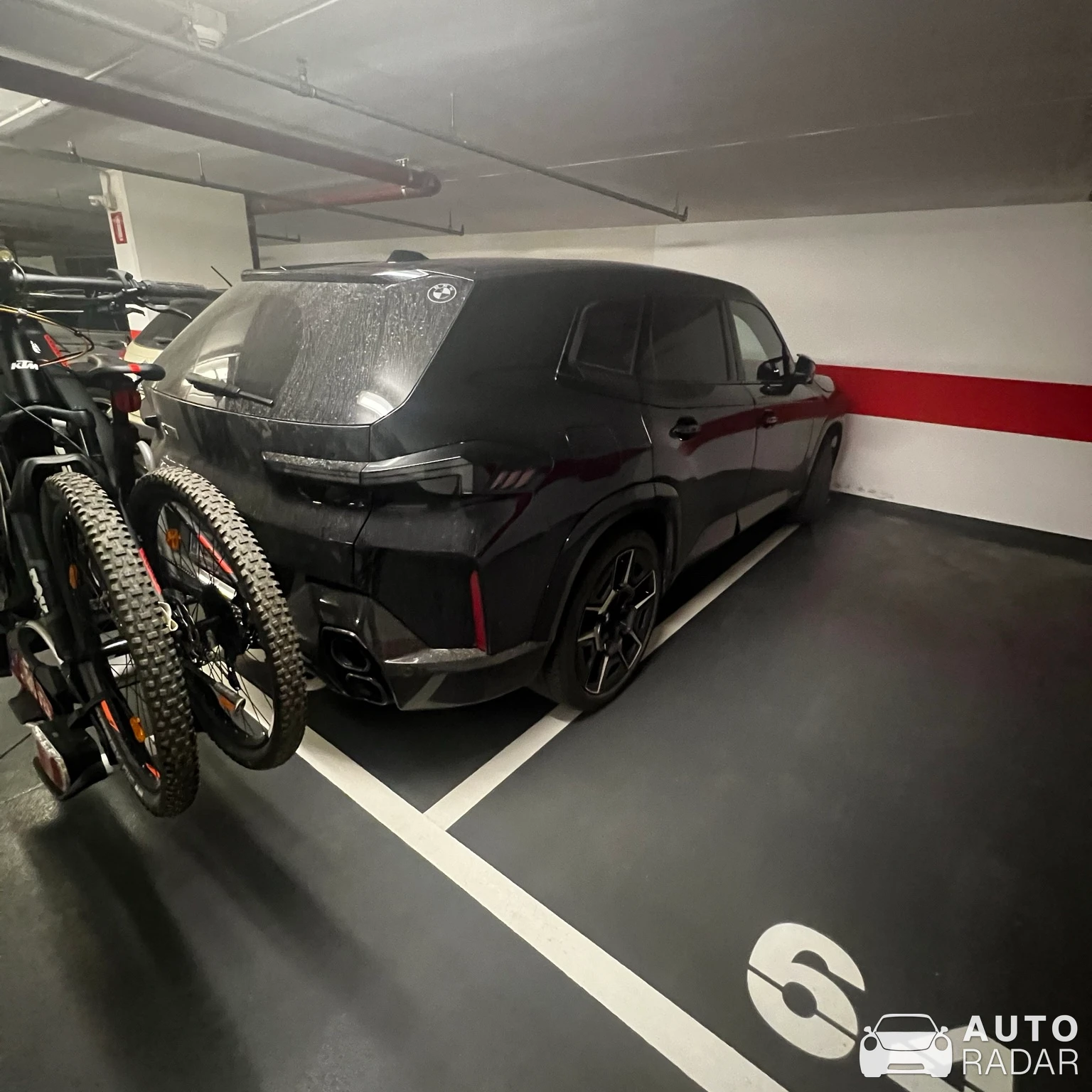 BMW XM G09 Label Red spotted in Meran