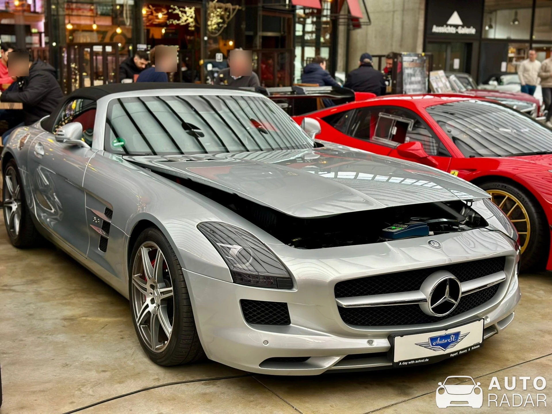 Mercedes-Benz SLS AMG Roadster spotted in Düsseldorf, Germany