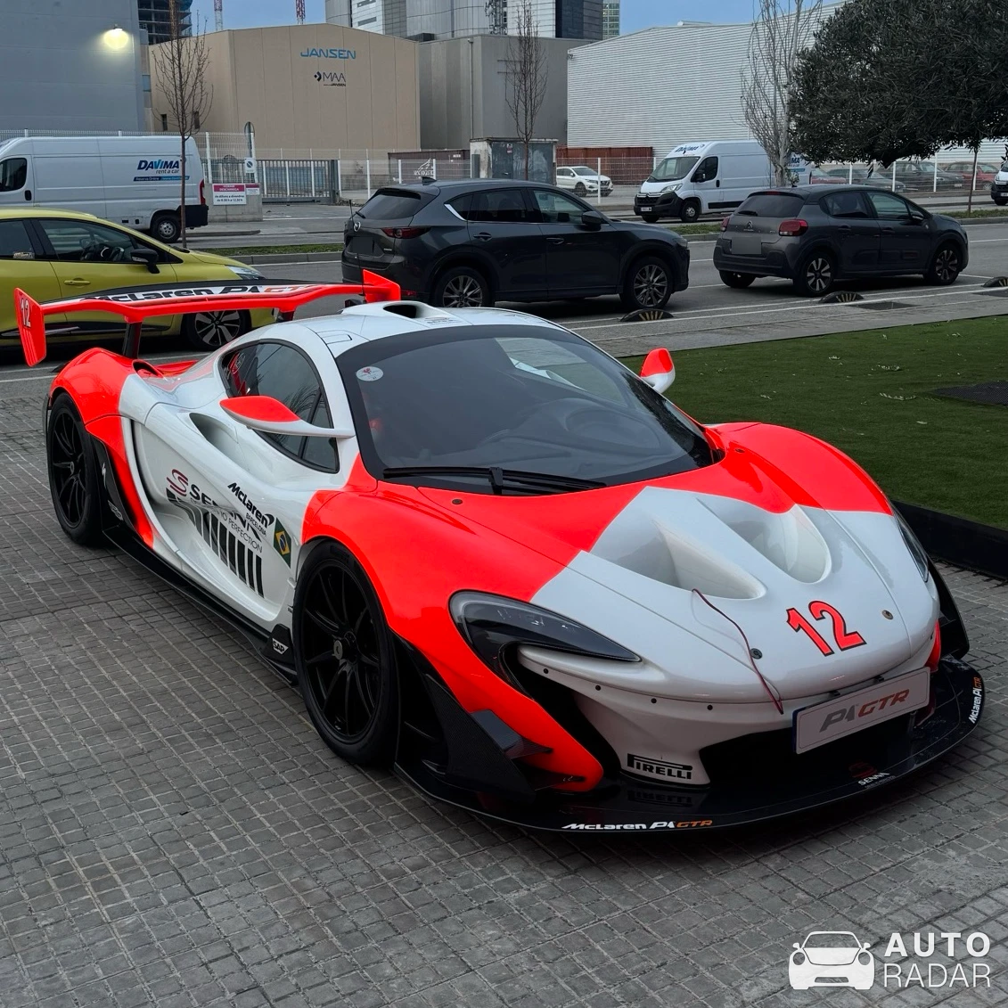 McLaren P1 GTR spotted in L'Hospitalet de Llobregat, España