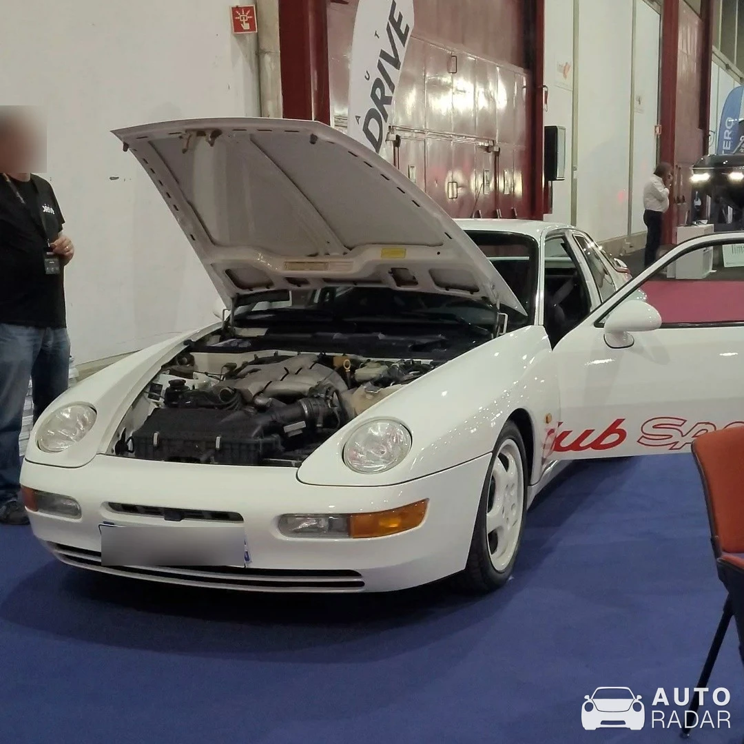 Porsche 968 CS spotted in Matosinhos
