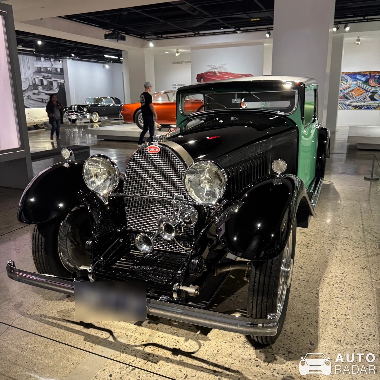 Bugatti Type 46 Semi-Profile Coupé spotted in Los Angeles, Соединенные Штаты Америки