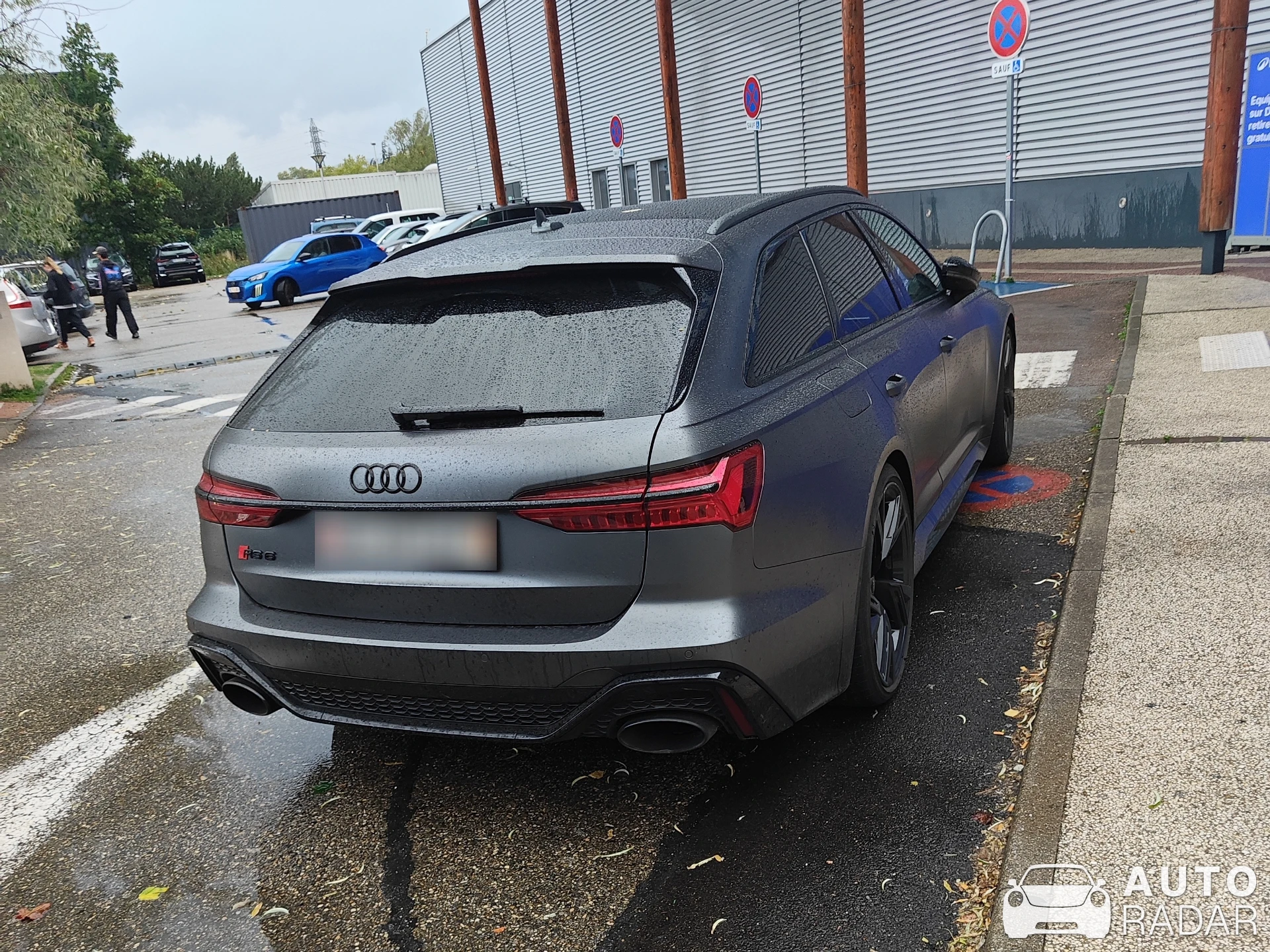 Audi RS6 Avant C8 spotted in Grenoble