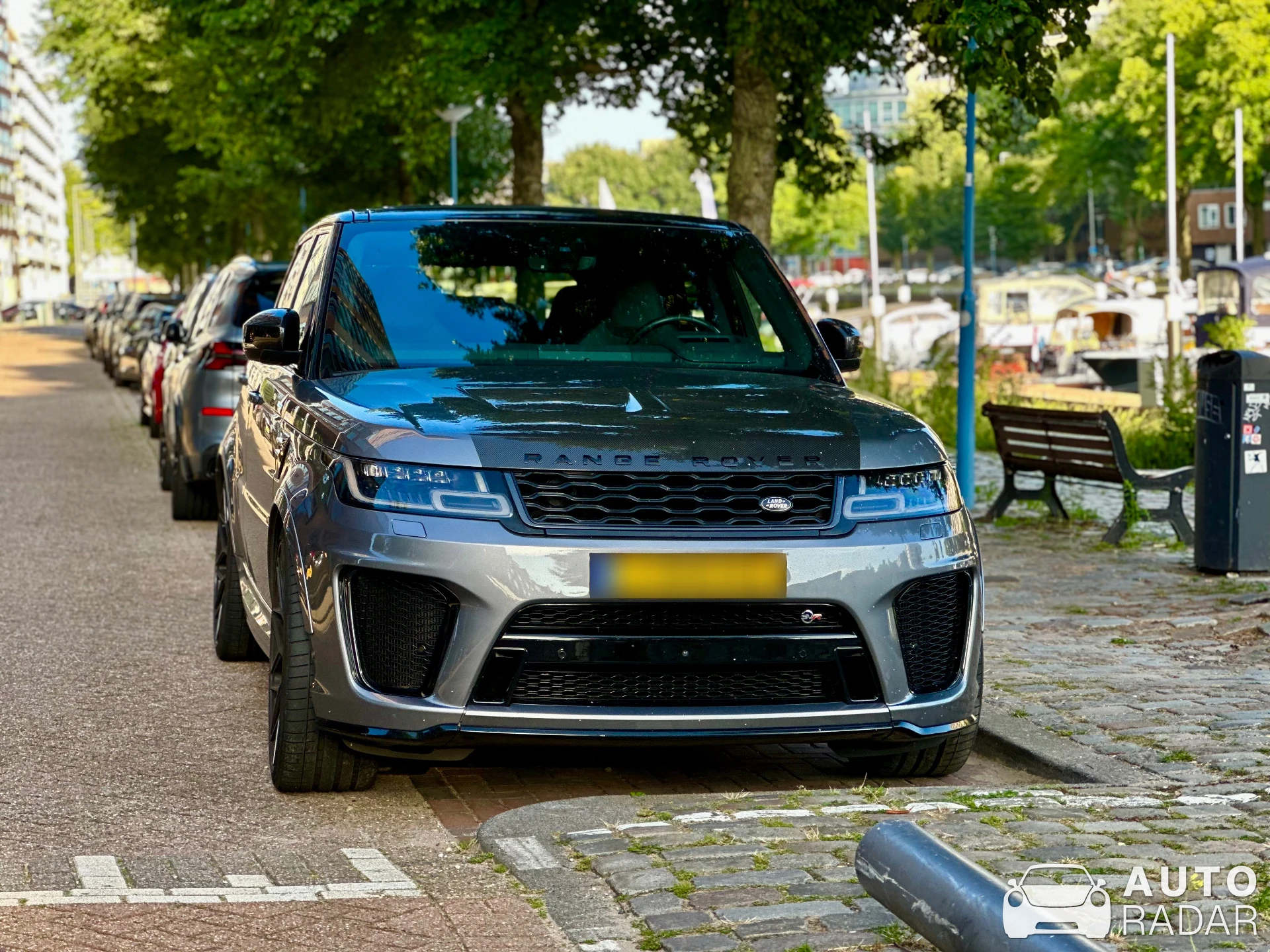 Land Rover Range Rover Sport SVR 2018 Carbon Edition spotted in Rotterdam