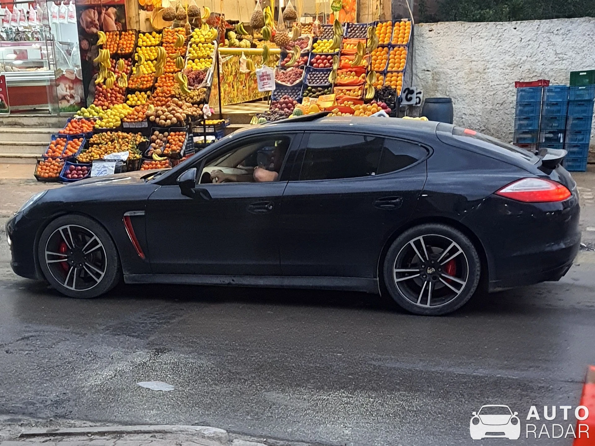 Porsche 970 Panamera spotted in Chéraga, Algérie