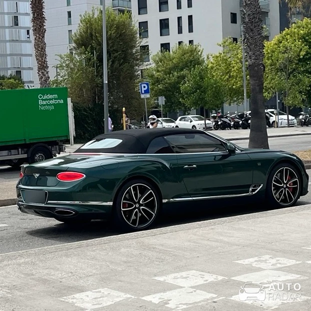 Bentley Continental GTC 2019 First Edition spotted in Barcelona