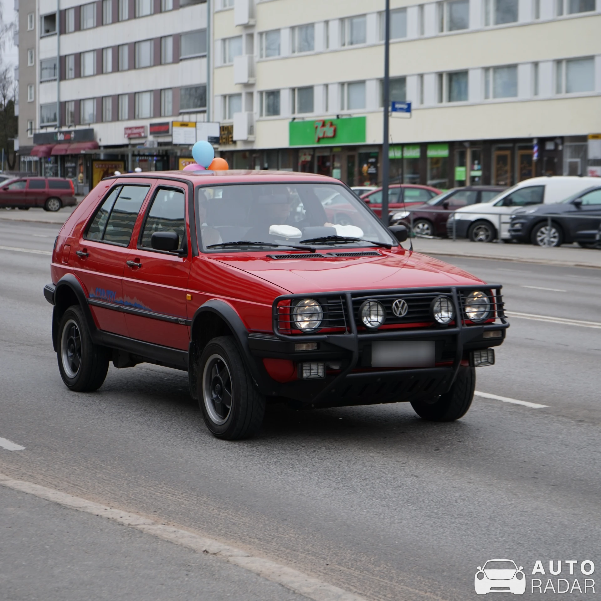 Volkswagen Golf Country MkII spotted in Oulu