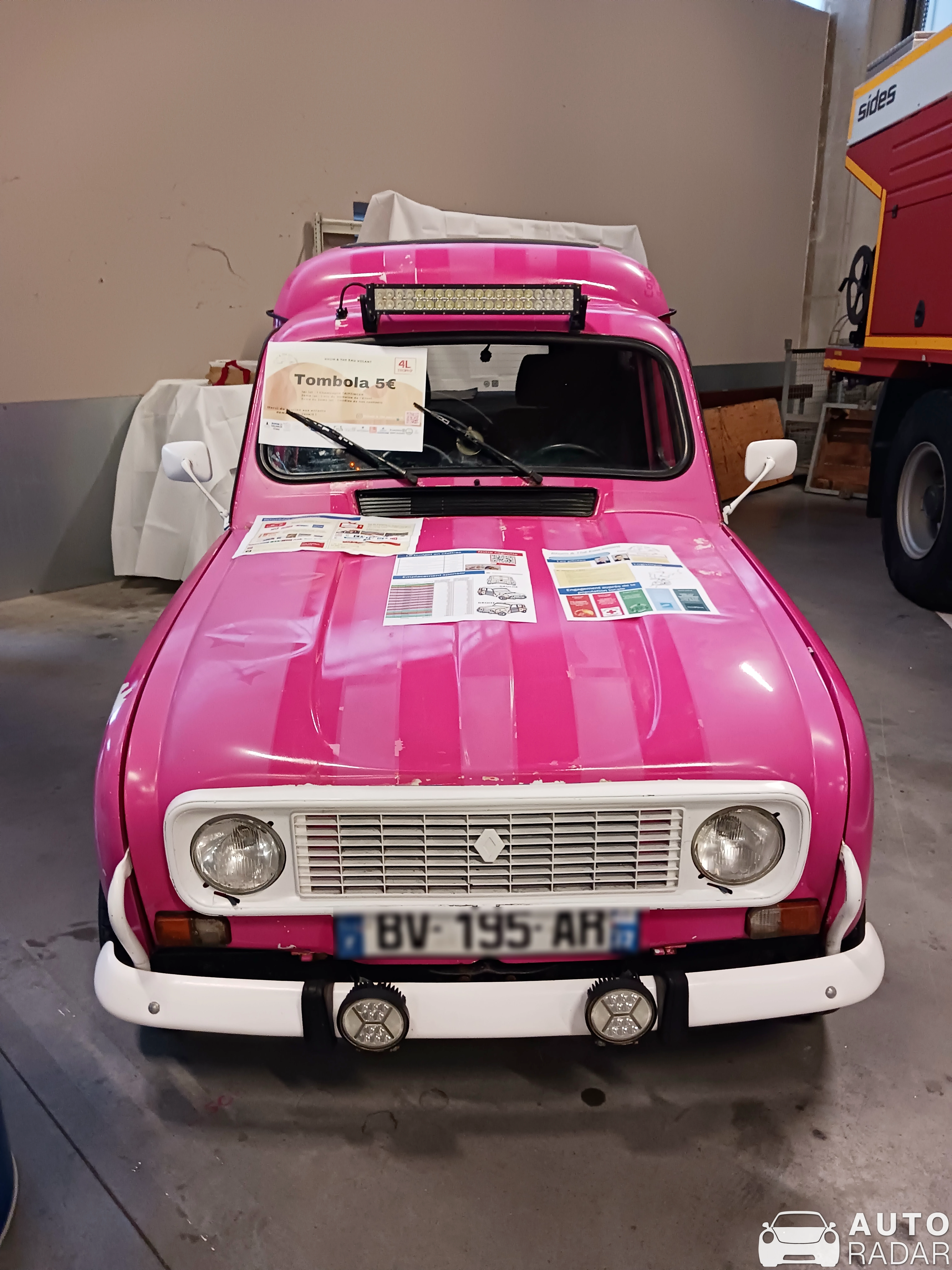 Renault 4 Plein-Air spotted in Saint-Nazaire