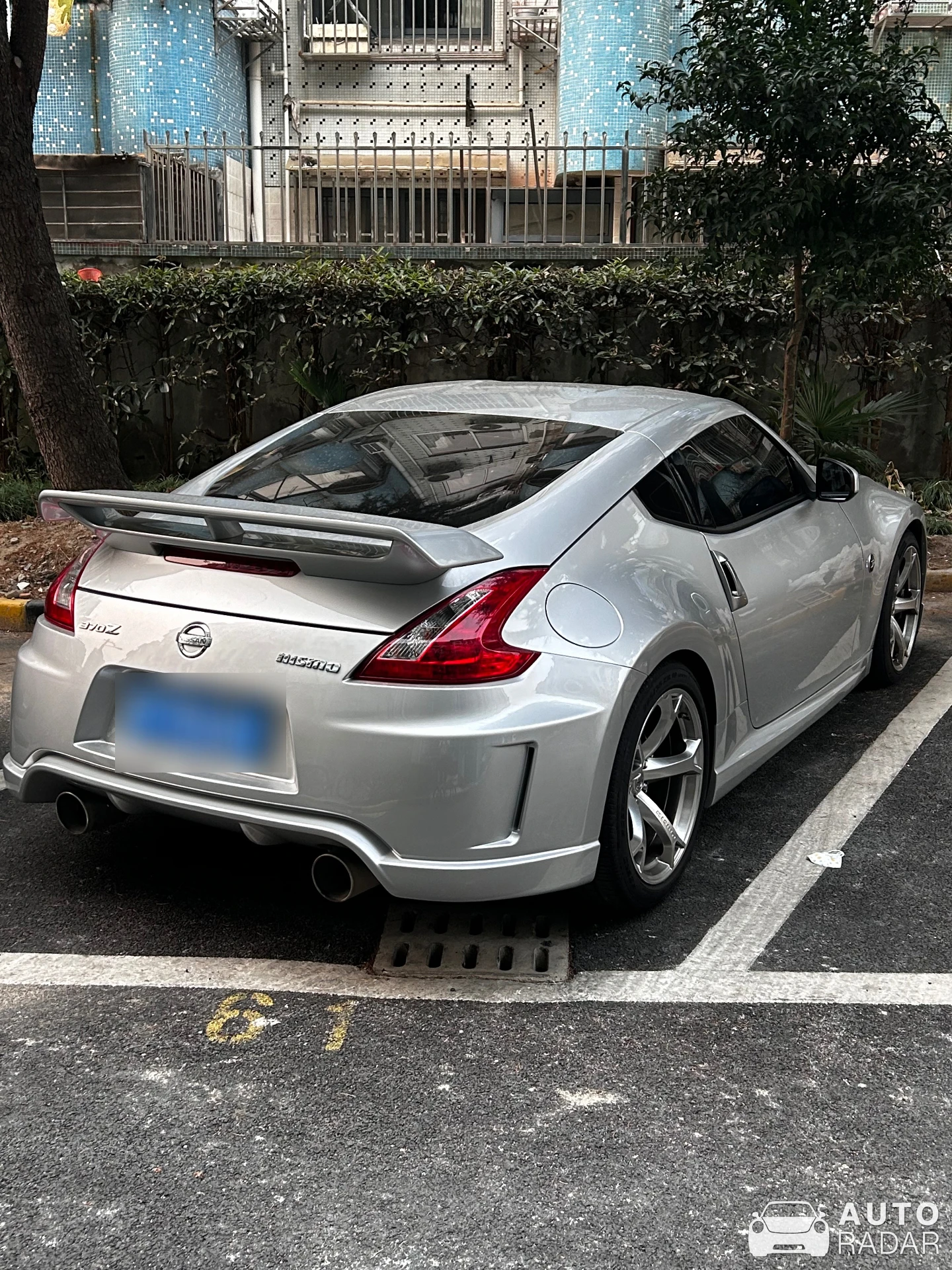 Nissan 370Z Nismo spotted in 宝山区, 中国