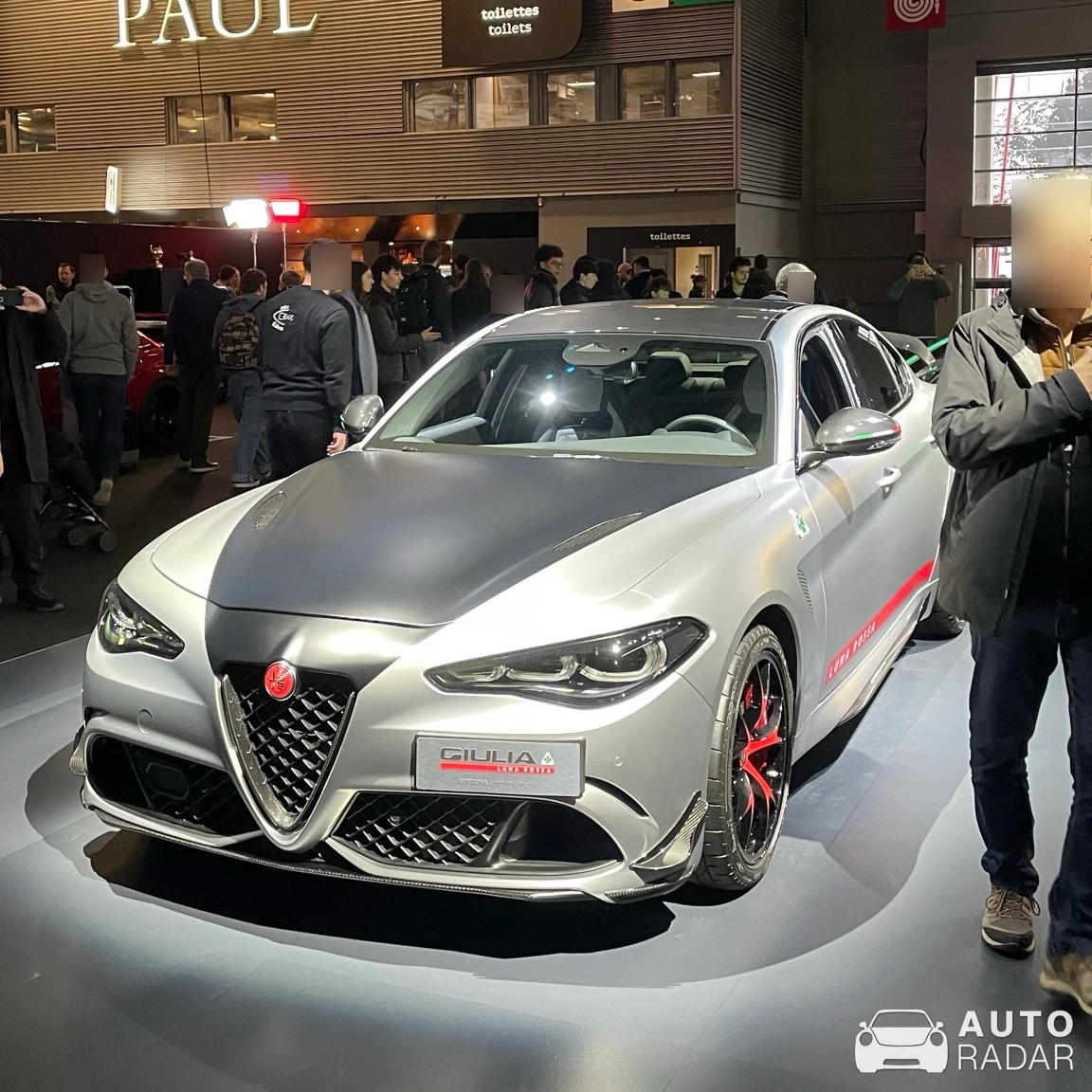 Alfa Romeo Giulia Luna Rossa spotted in Paris